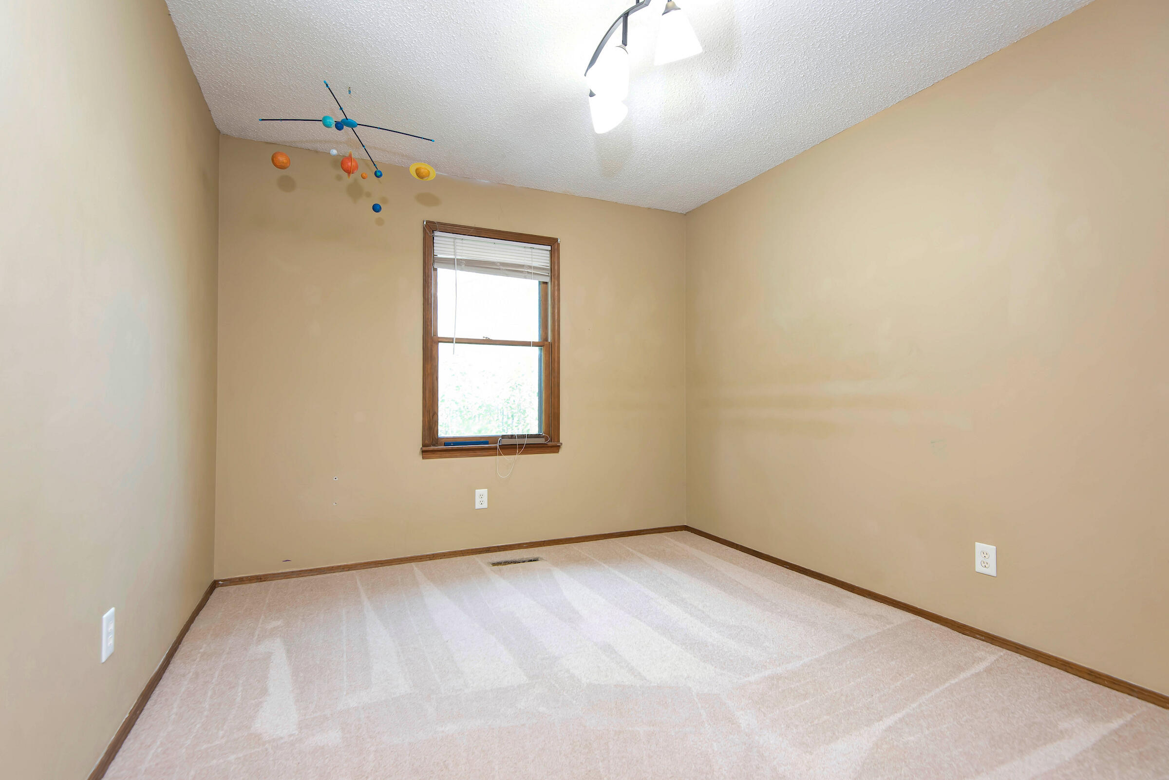 2644 North Marion Avenue Property Photo 14