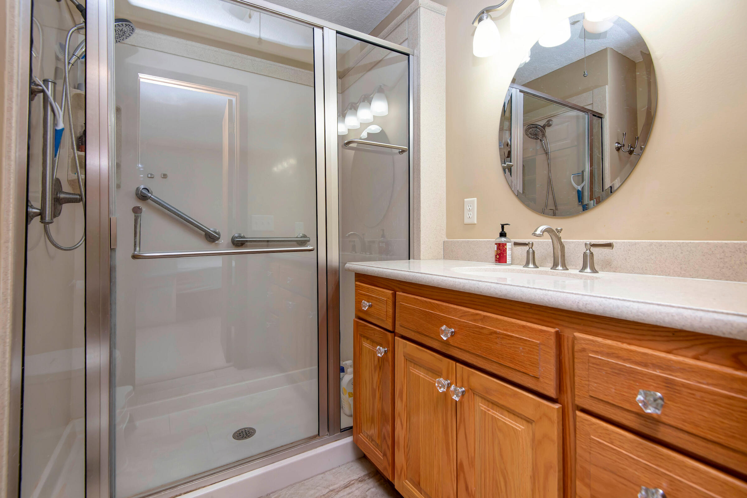 2644 North Marion Avenue Property Photo 15