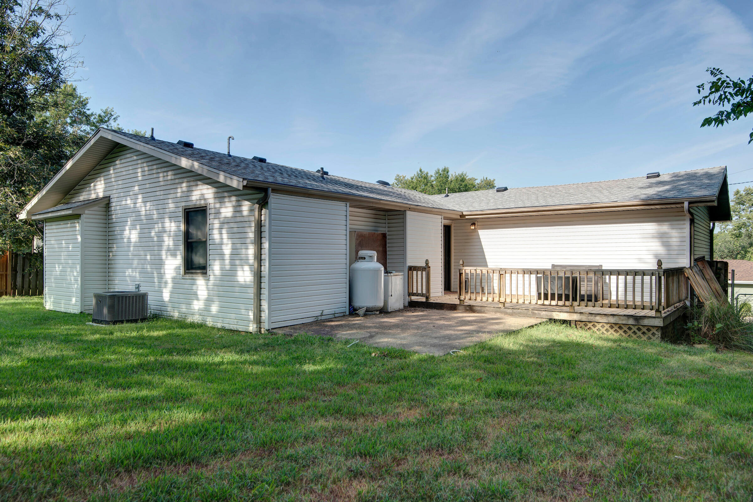 2644 North Marion Avenue Property Photo 17
