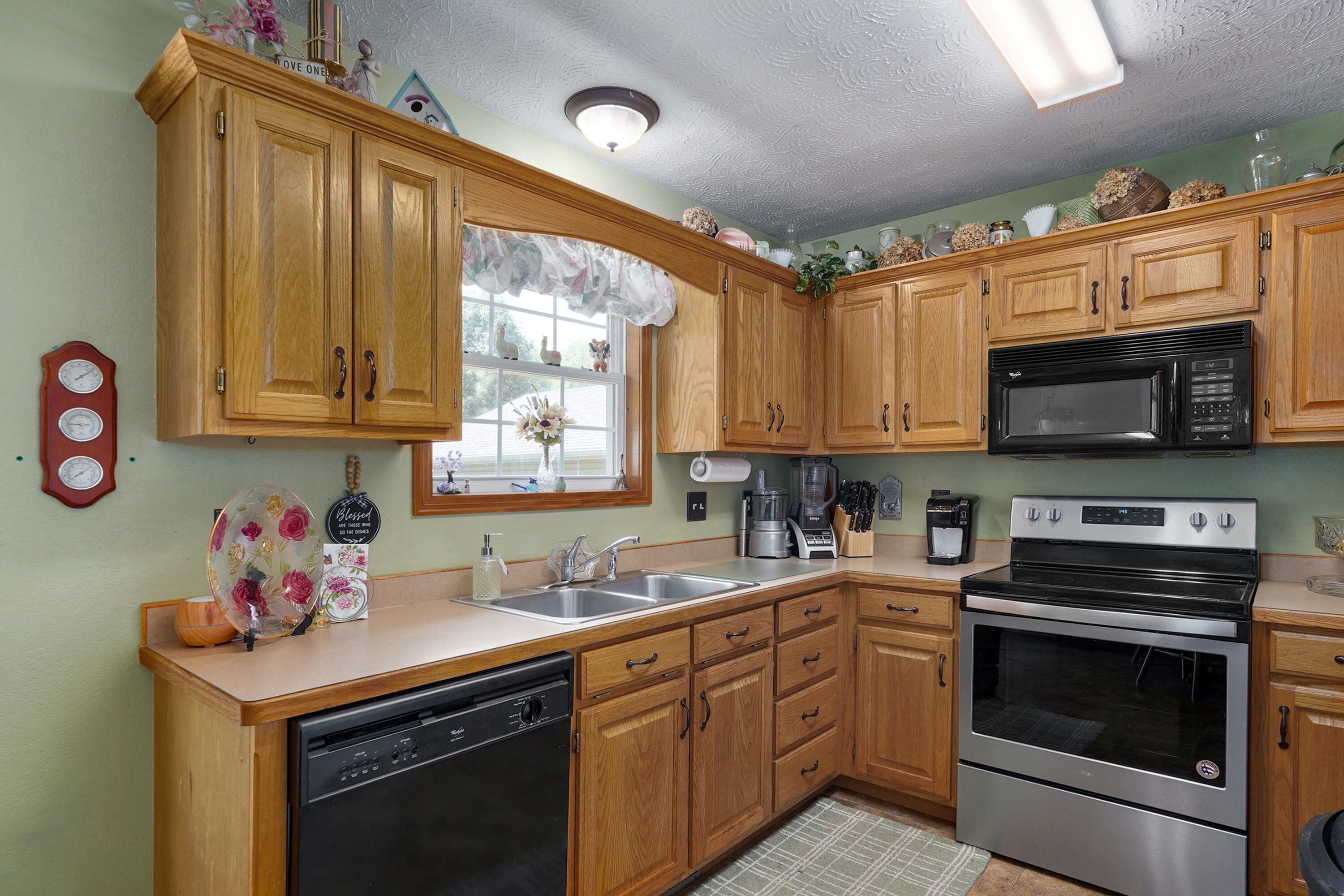 129 Deer Run Property Photo 8