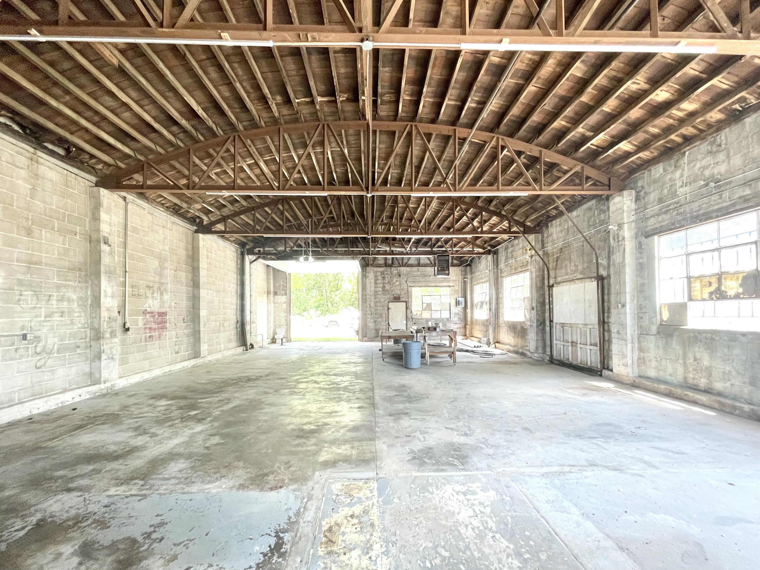 1908 North National Avenue Property Photo 2