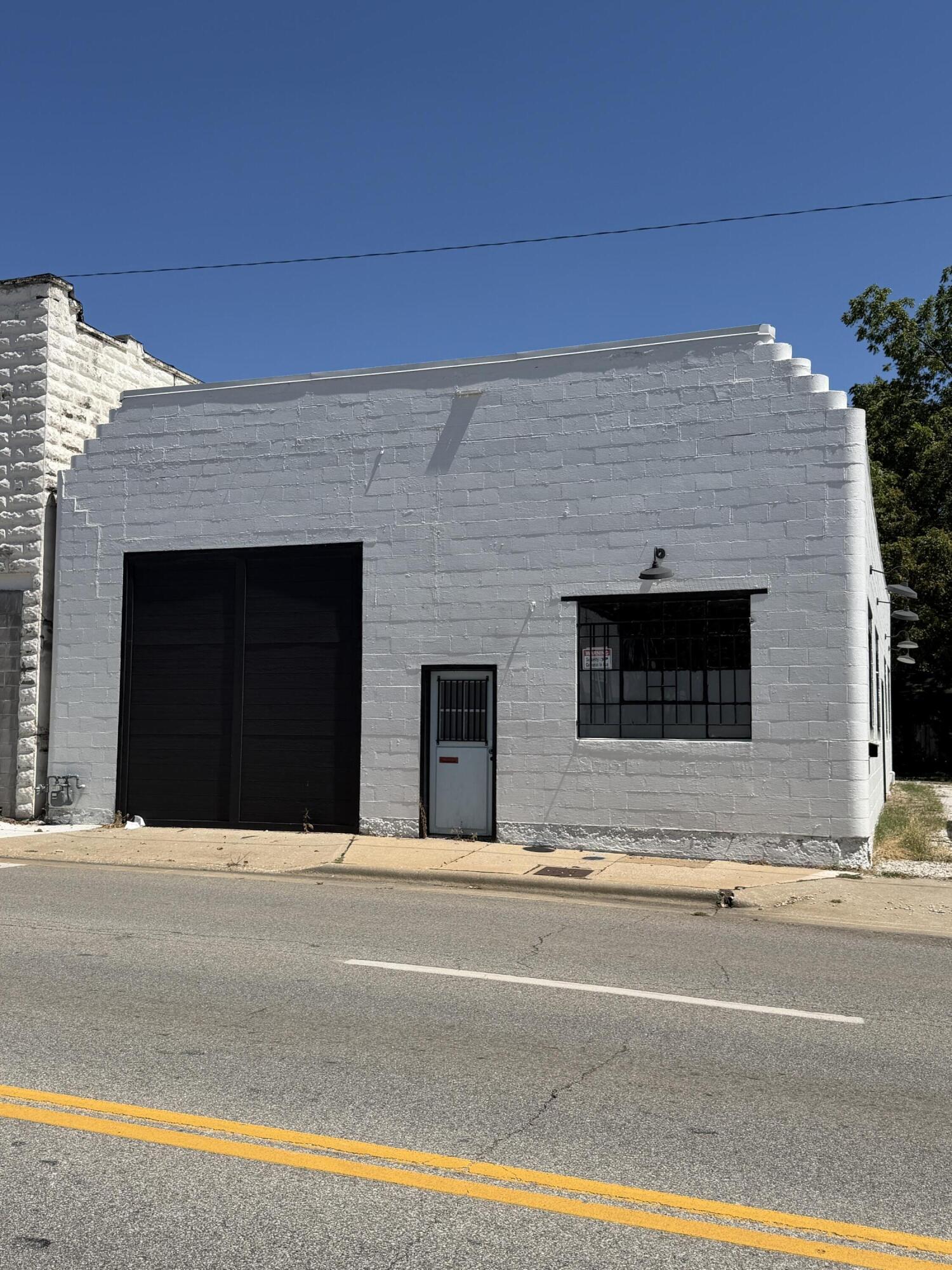 1908 North National Avenue Property Photo 6