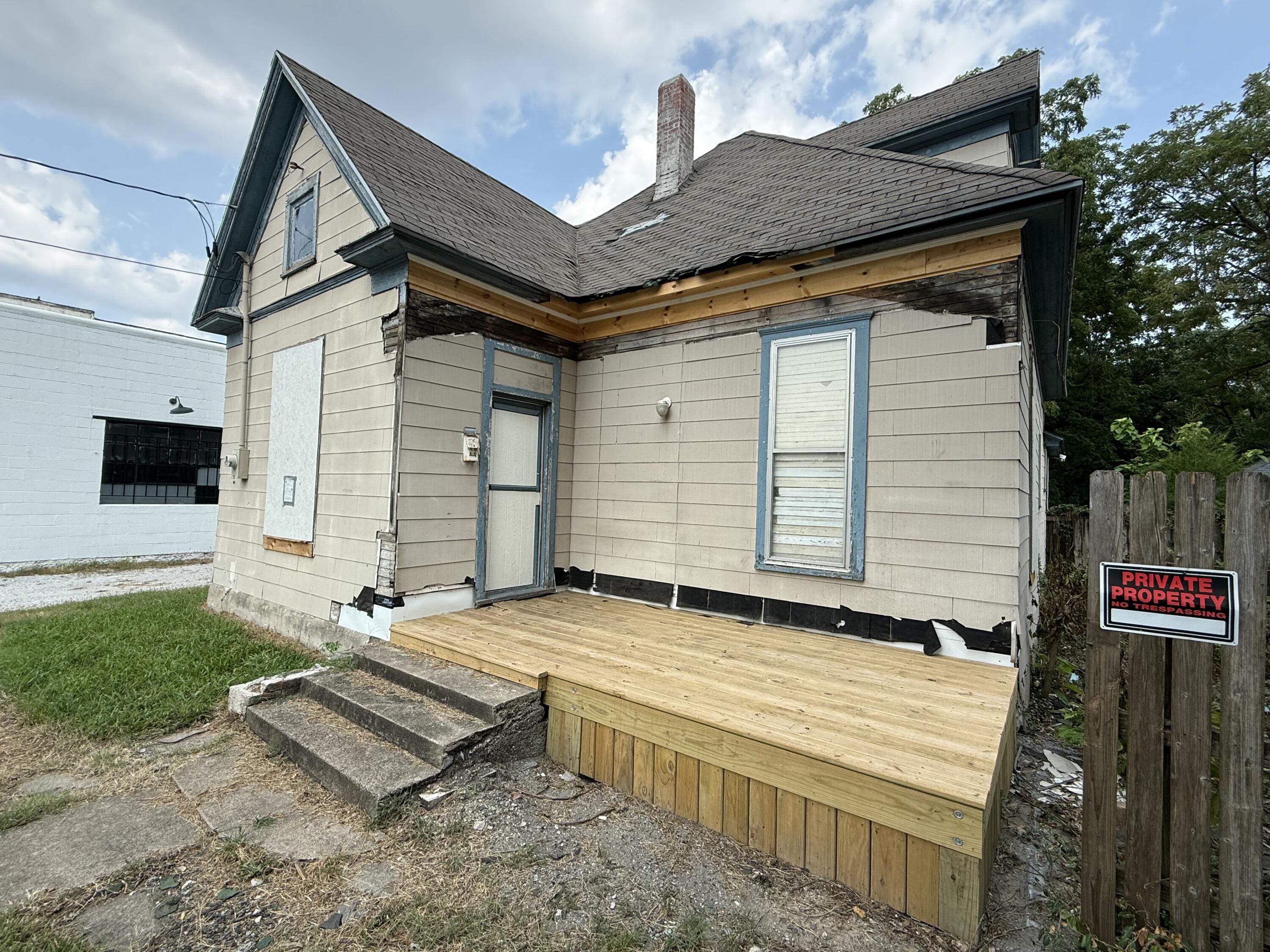 1908 North National Avenue Property Photo 17
