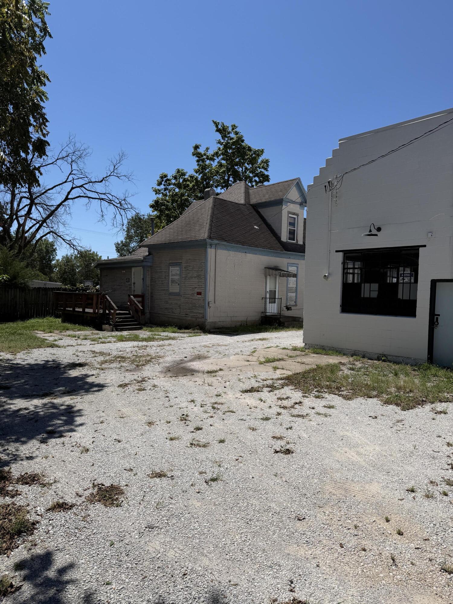 1908 North National Avenue Property Photo 20