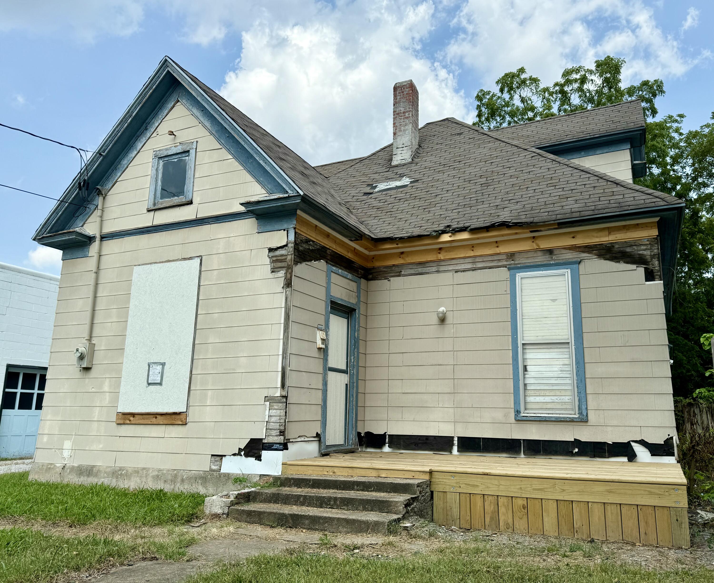 1908 North National Avenue Property Photo 23