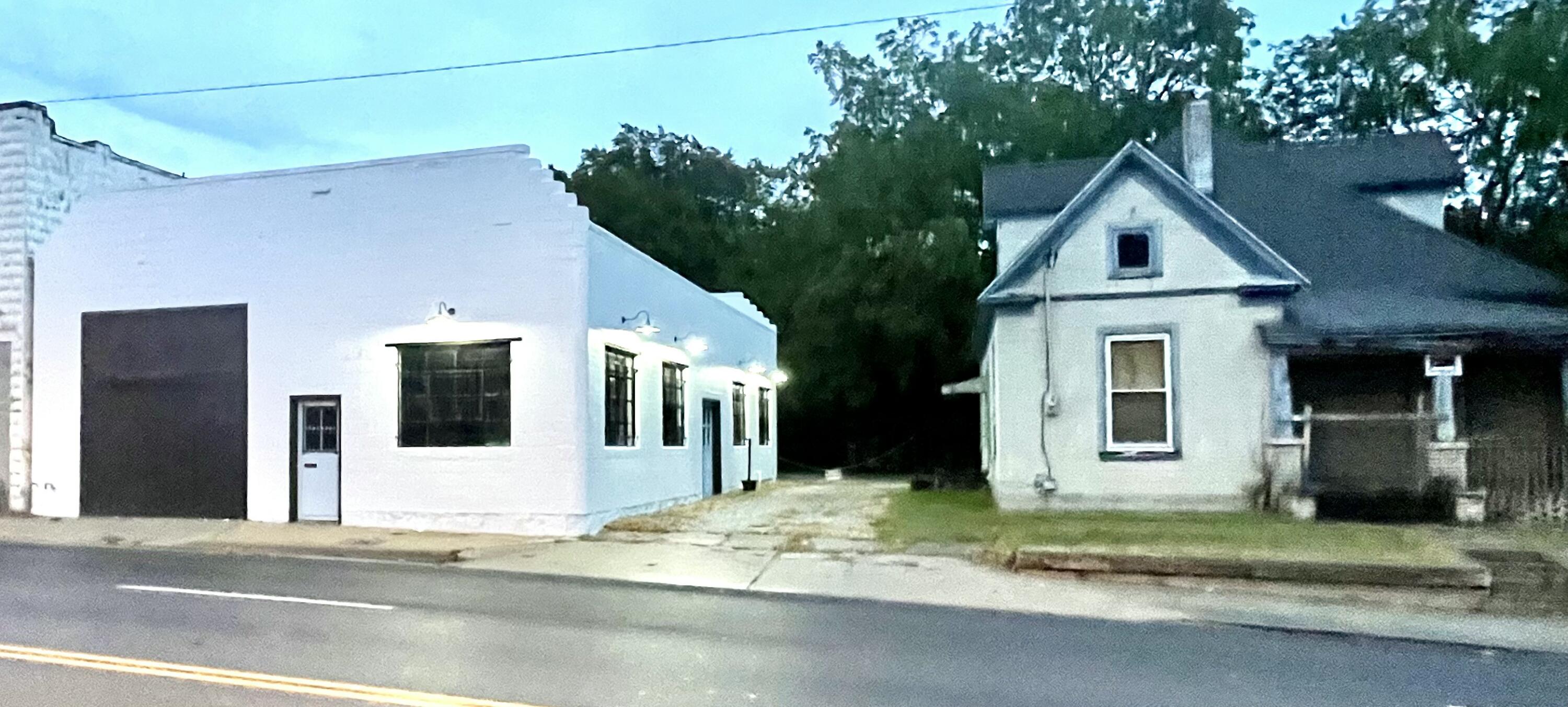 1908 North National Avenue Property Photo 2