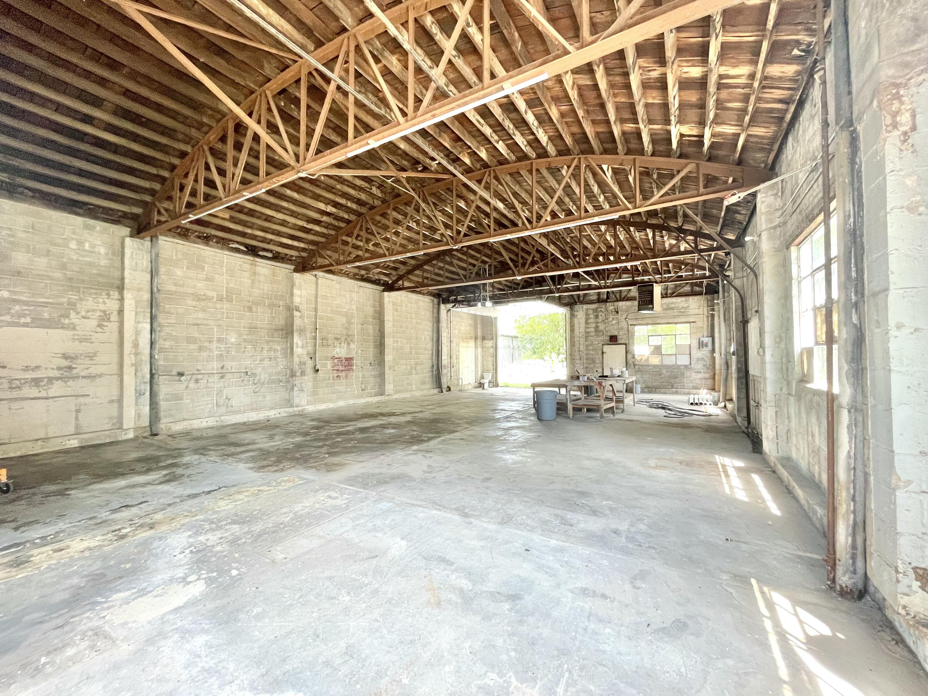 1908 North National Avenue Property Photo 4