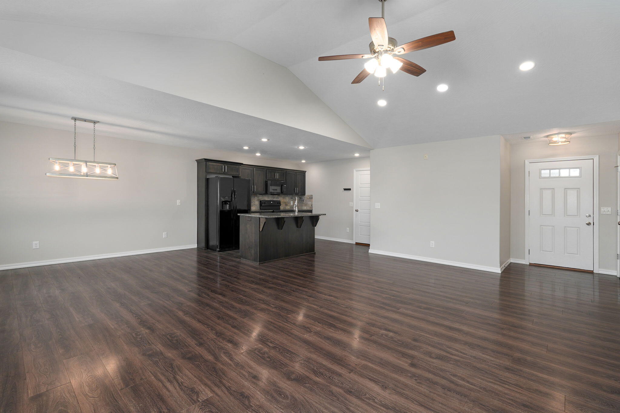 5627 West Pecan Street Property Photo 7