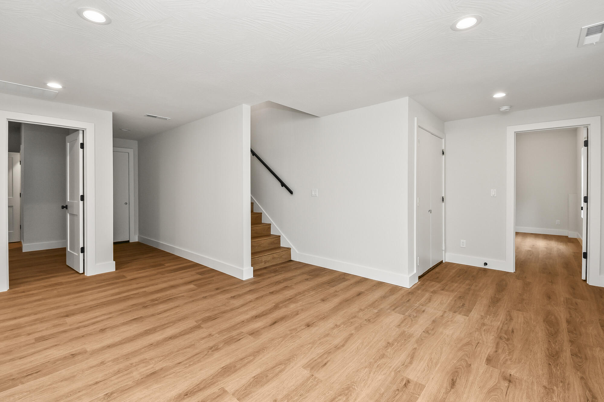 606 East Oak Leaf Court Property Photo 30