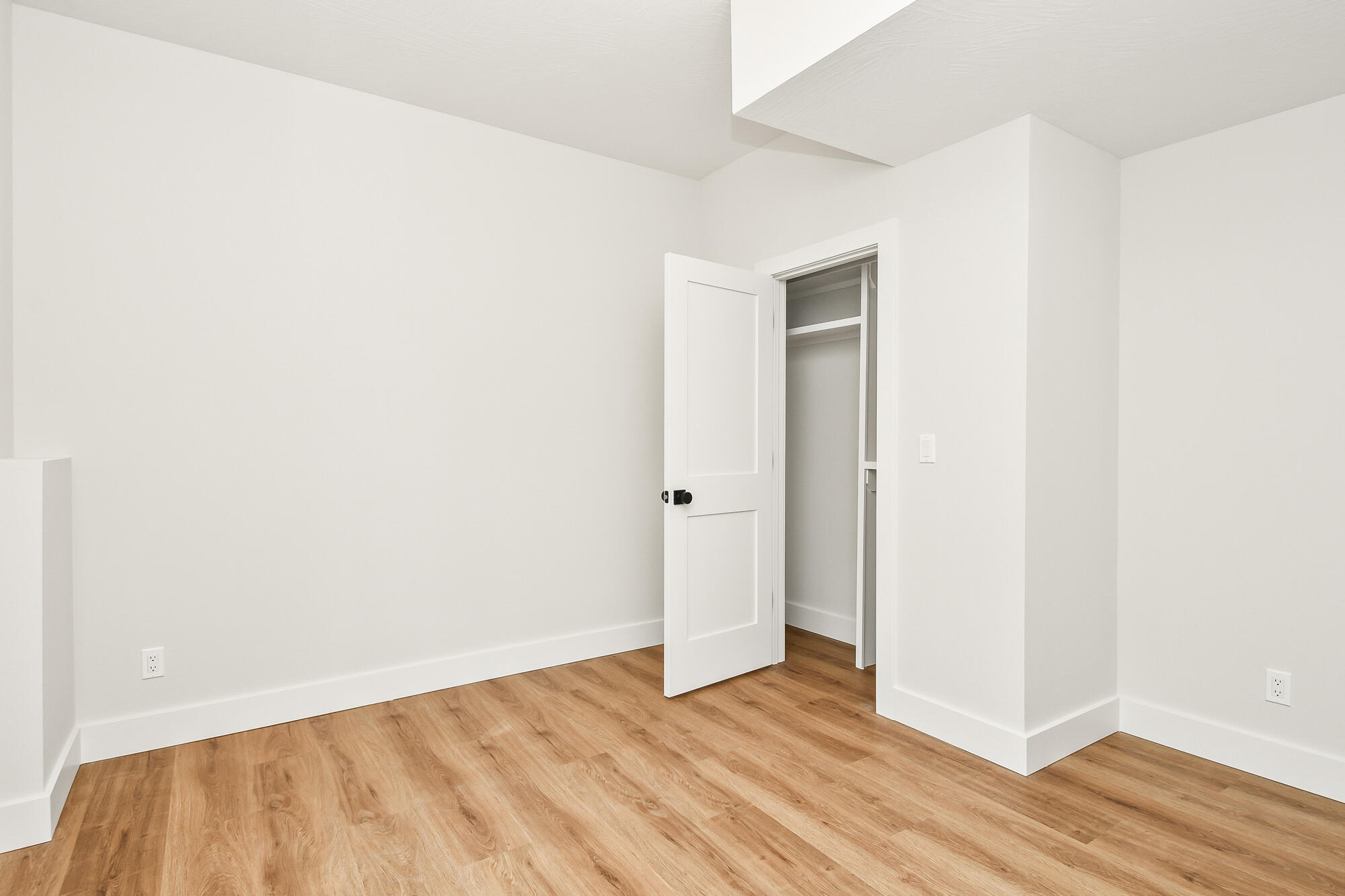 606 East Oak Leaf Court Property Photo 35