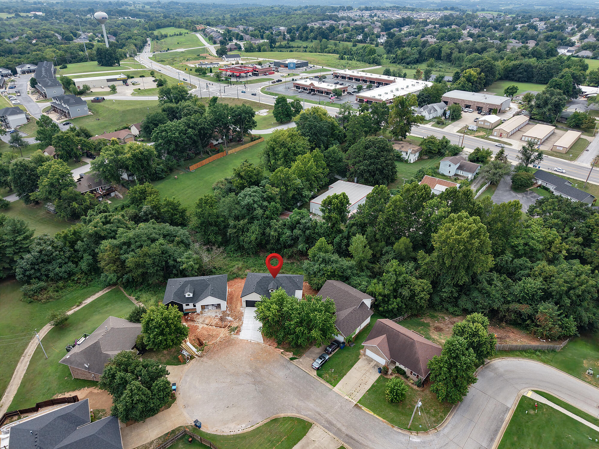 606 East Oak Leaf Court Property Photo 45