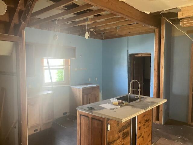 111 West Walnut Street Property Photo 5