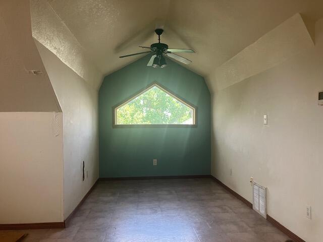 111 West Walnut Street Property Photo 8