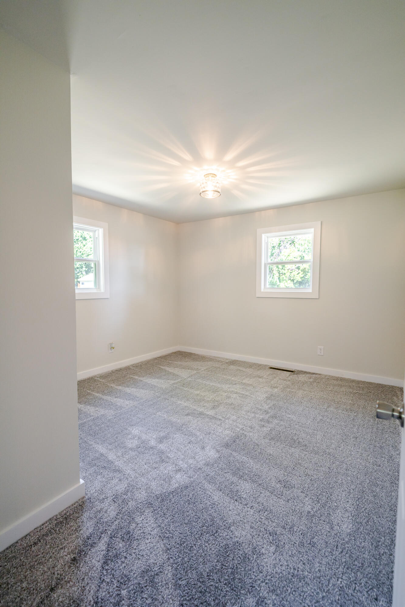 301 North Olive Street Property Photo 17