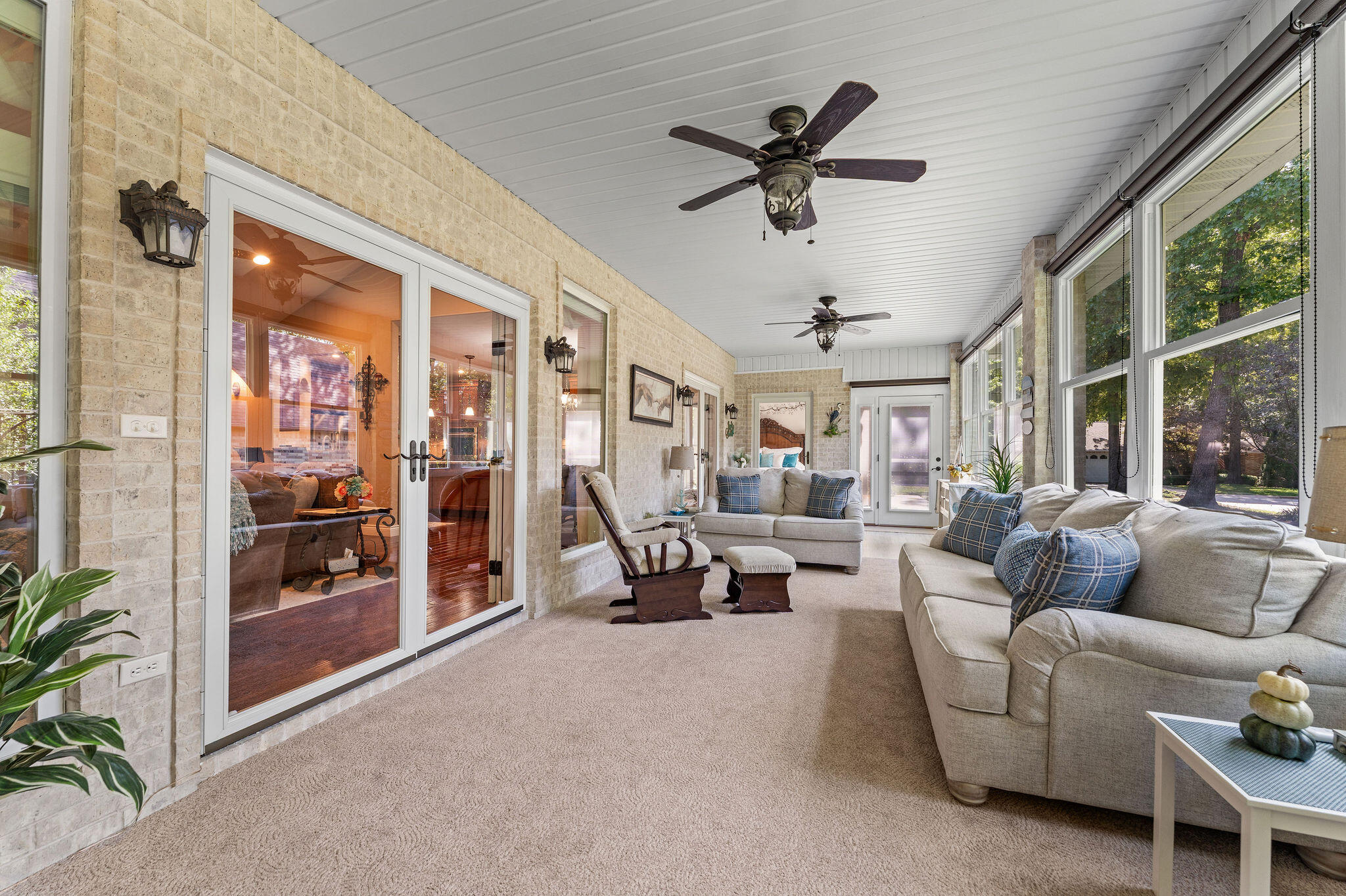 400 Loganberry Road Property Photo 15