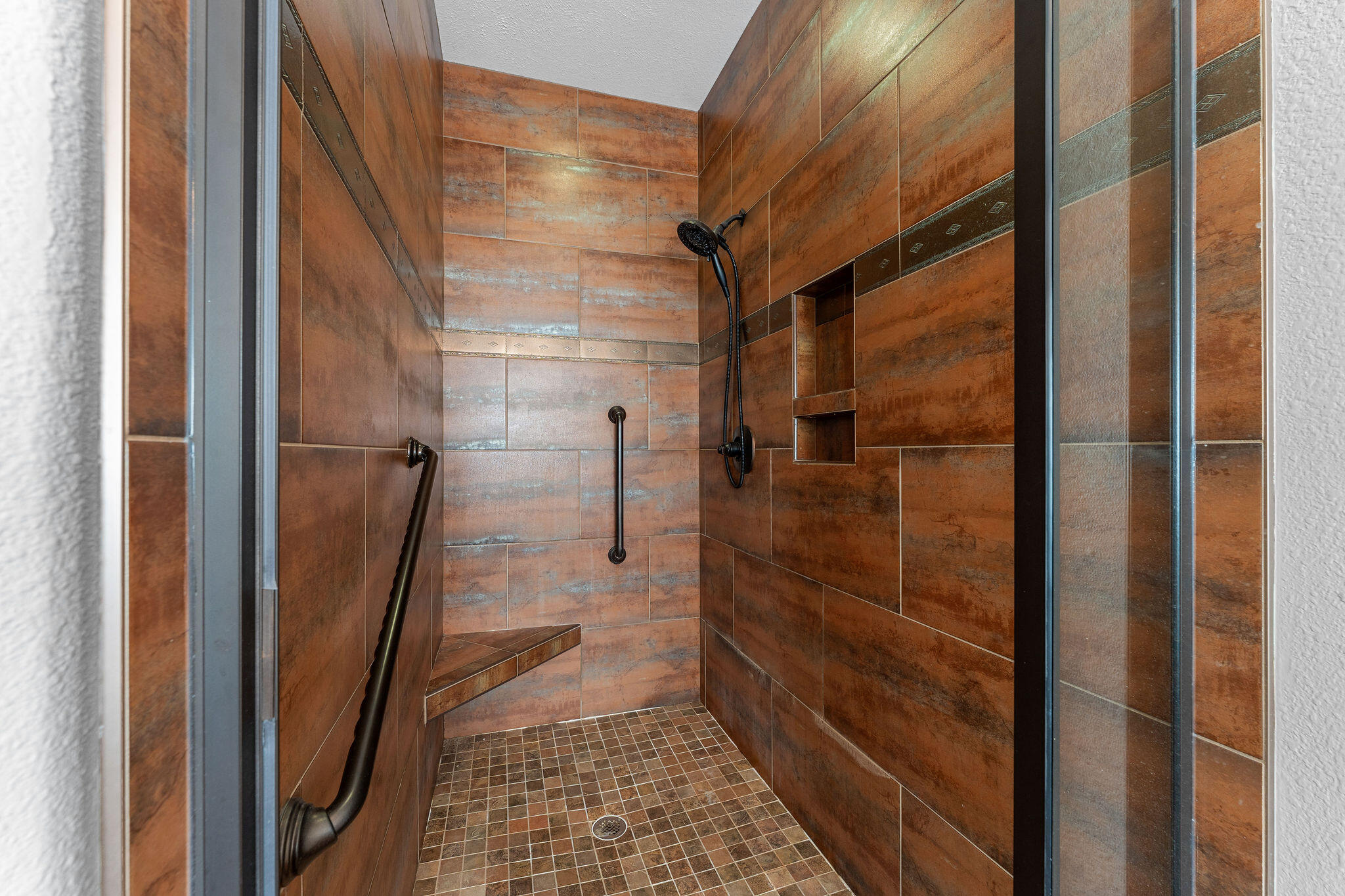 400 Loganberry Road Property Photo 26