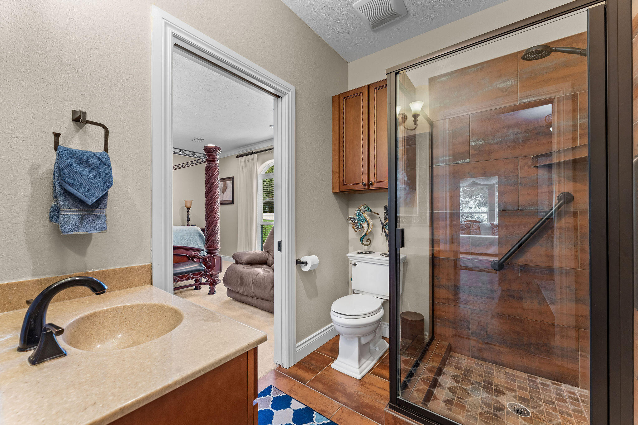 400 Loganberry Road Property Photo 31