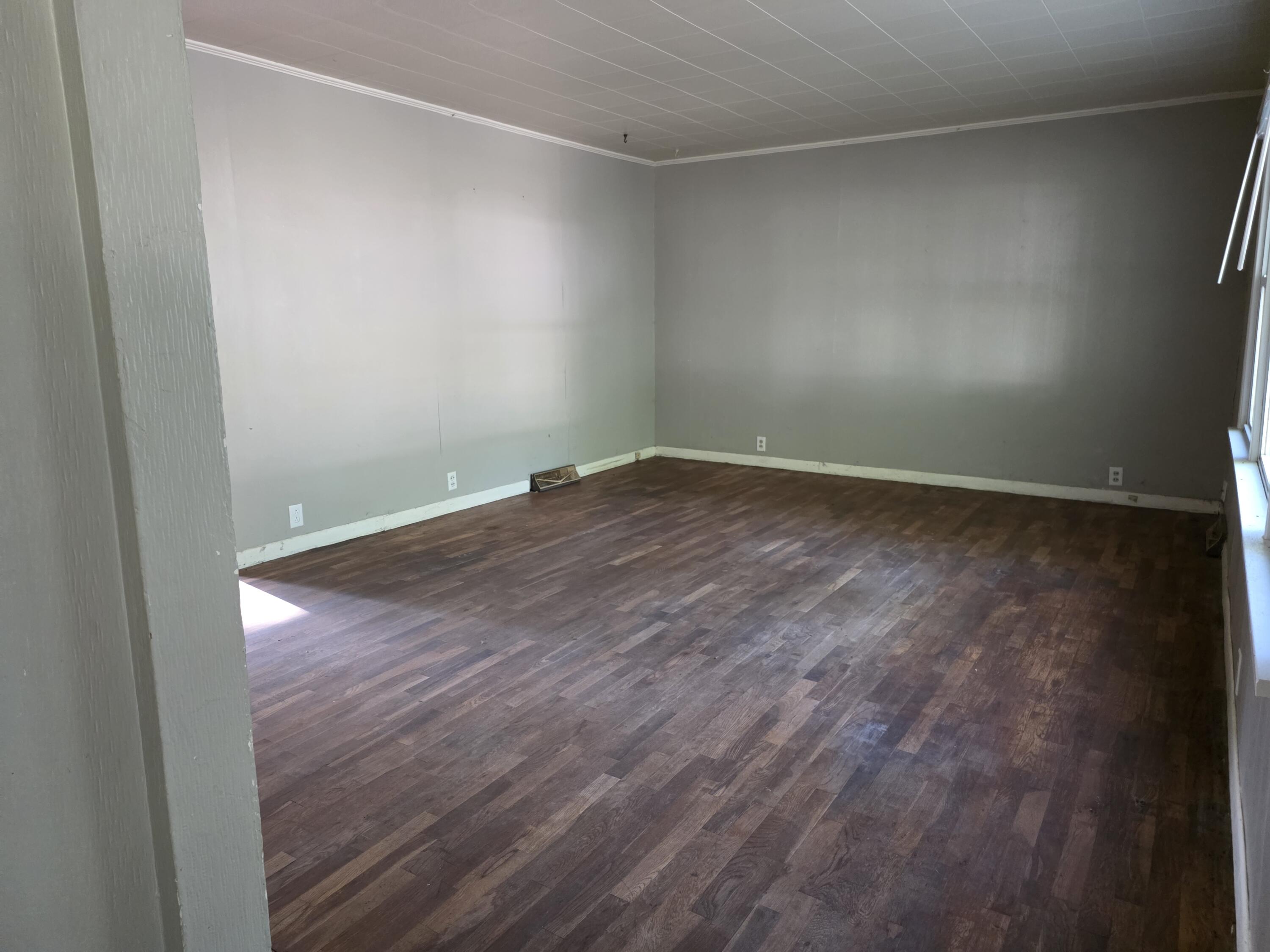 611 South Harrison Avenue Property Photo 3