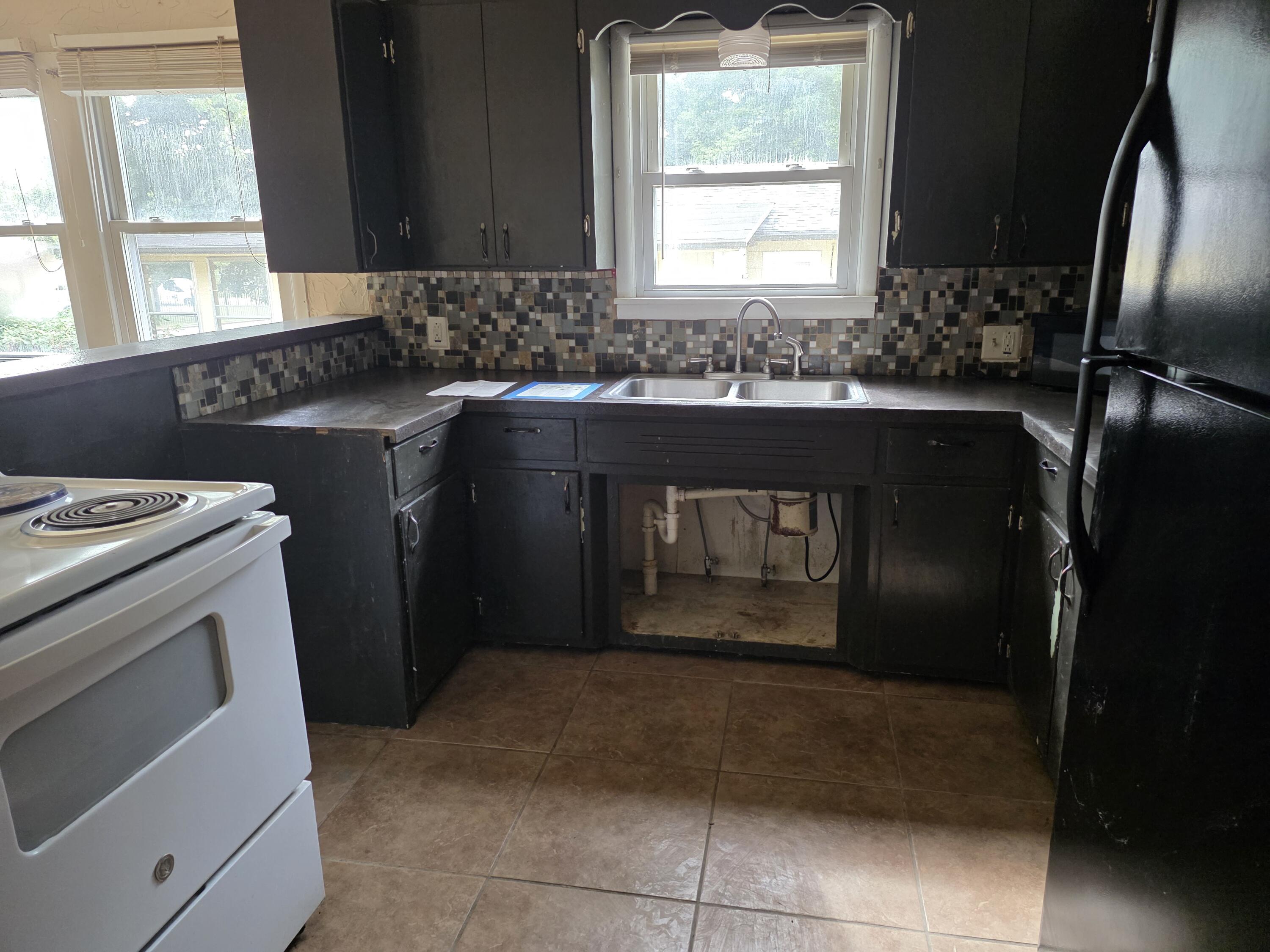 611 South Harrison Avenue Property Photo 6