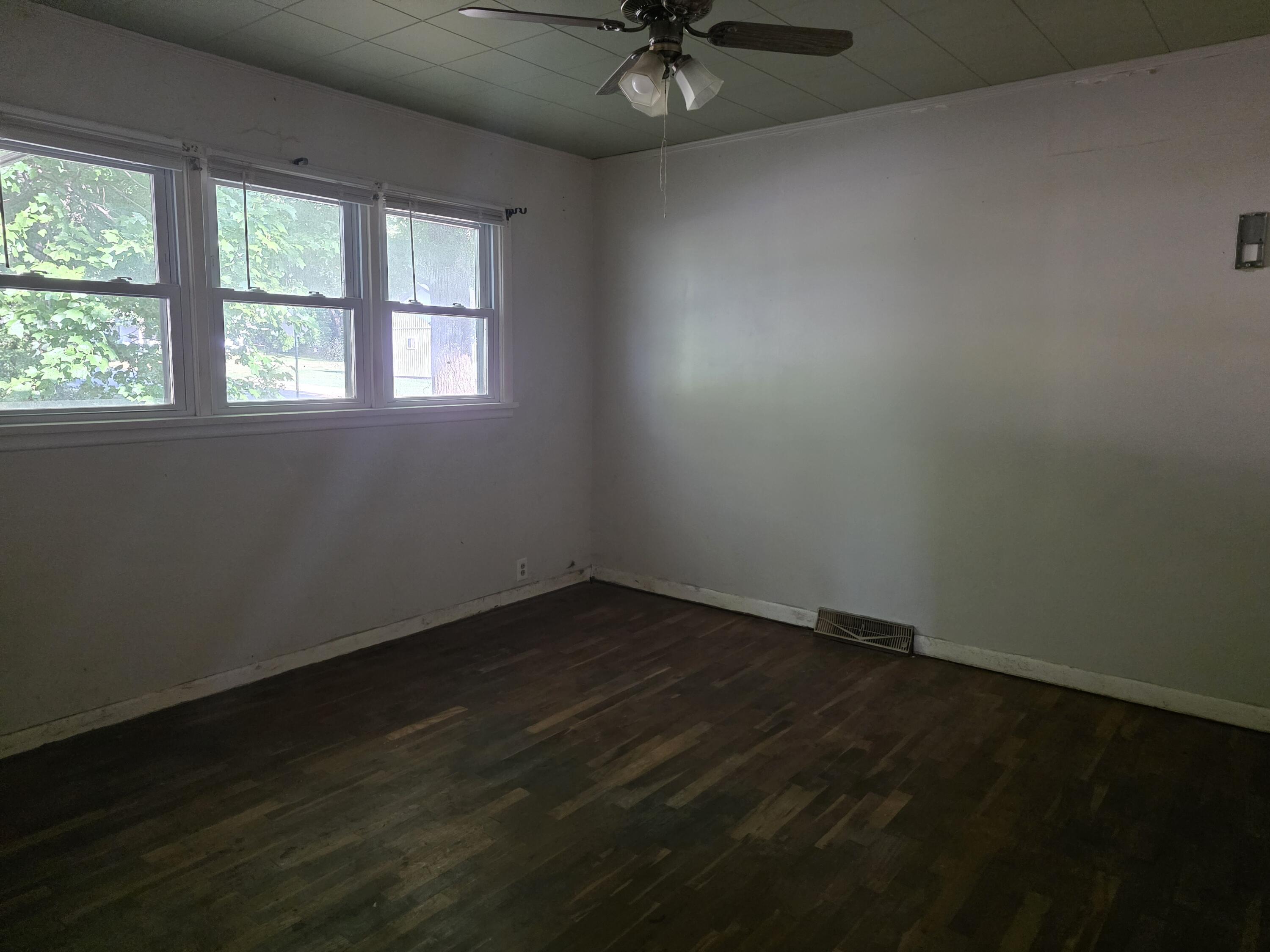 611 South Harrison Avenue Property Photo 8
