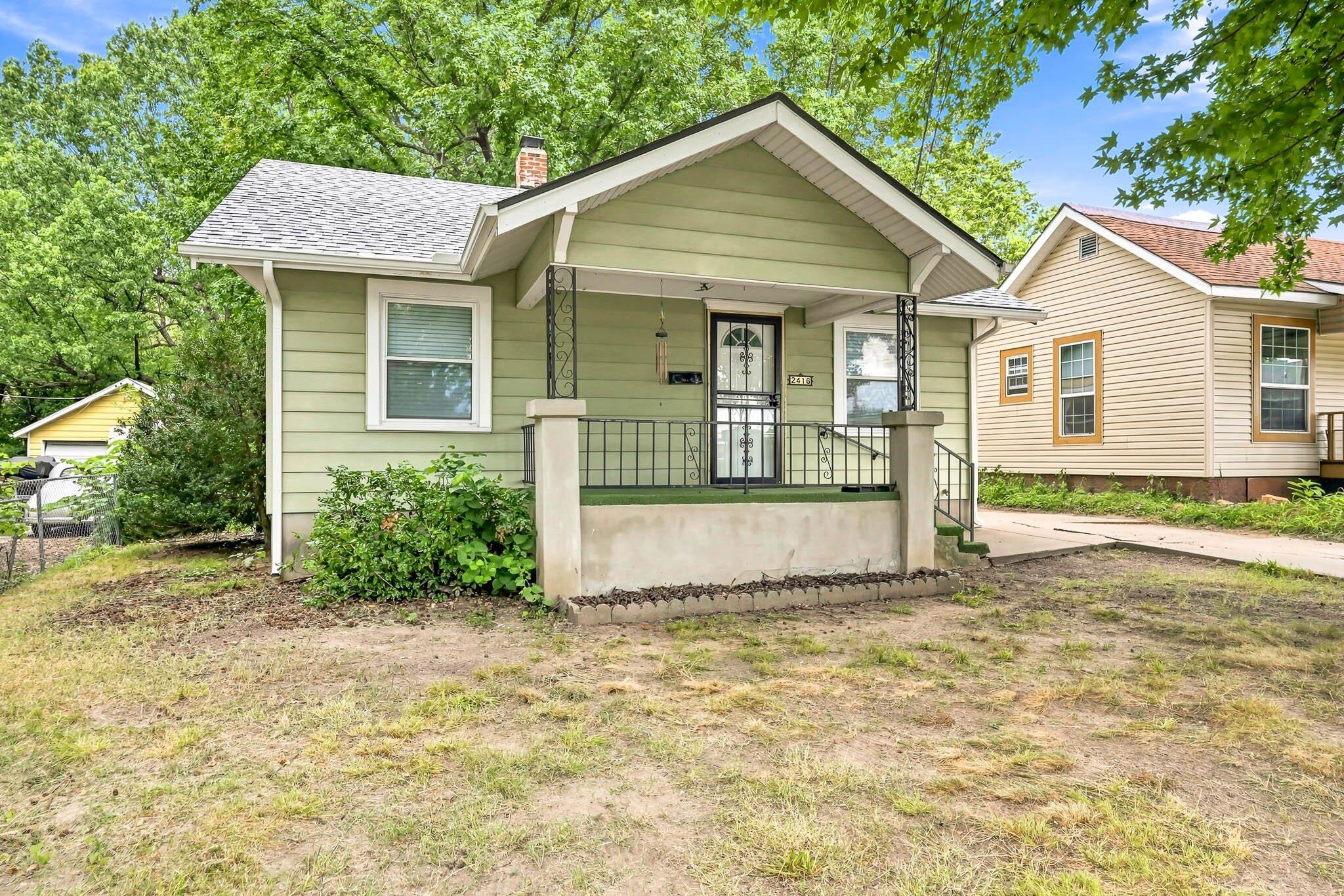 2416 North Main Avenue Property Photo 2