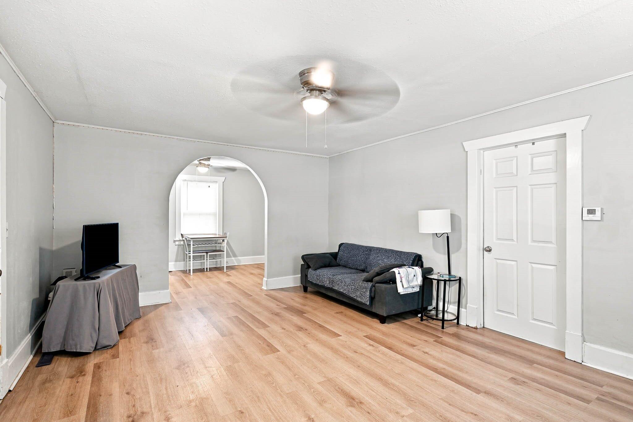 2416 North Main Avenue Property Photo 4