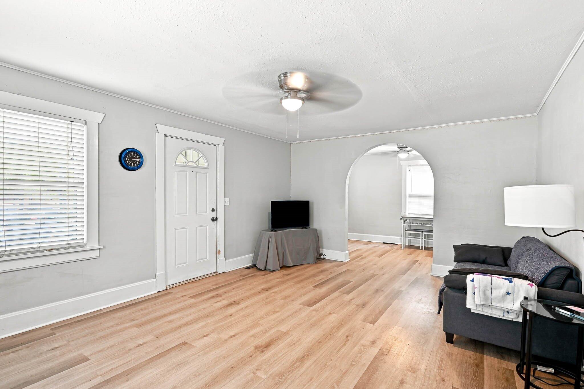 2416 North Main Avenue Property Photo 5