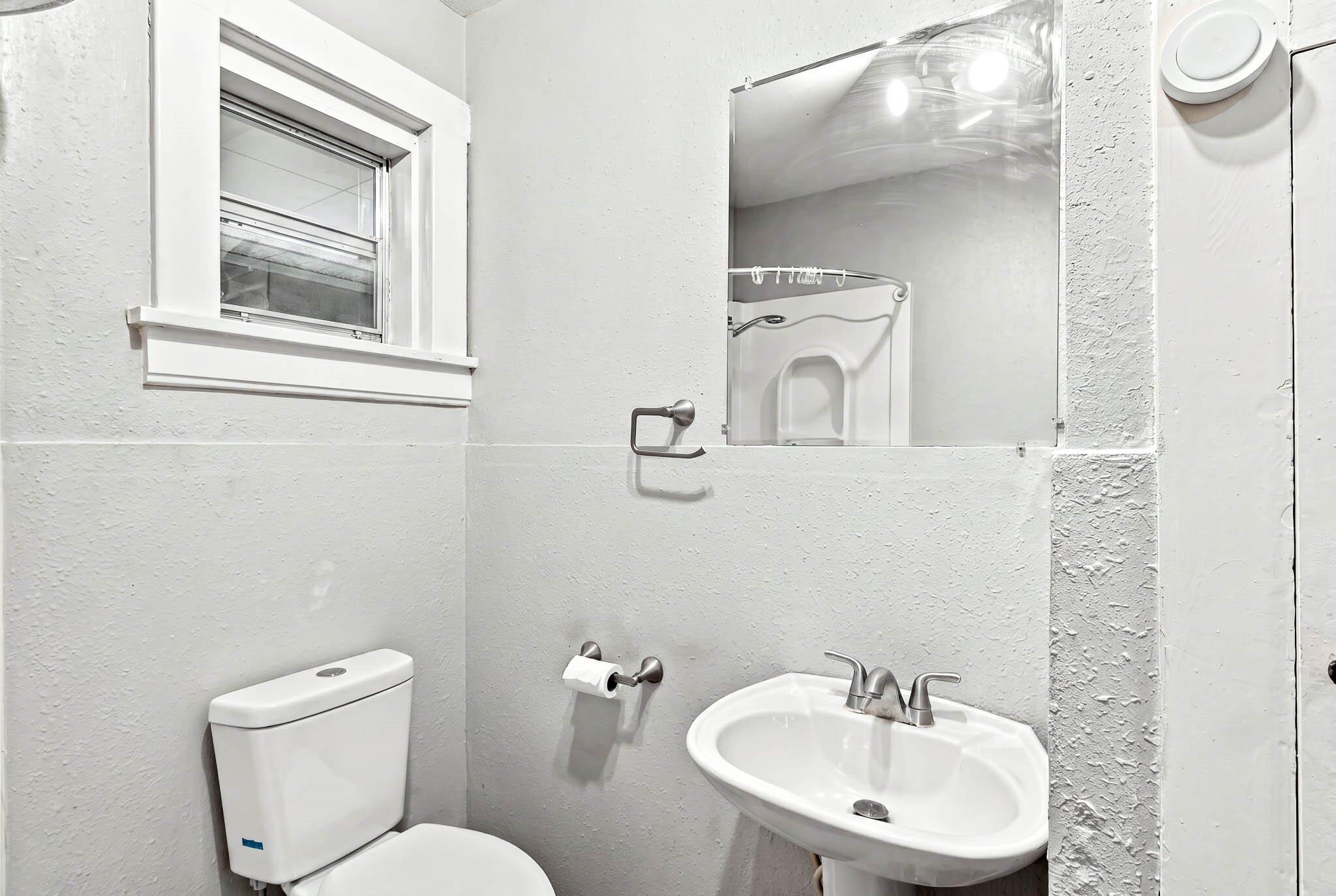 2416 North Main Avenue Property Photo 14