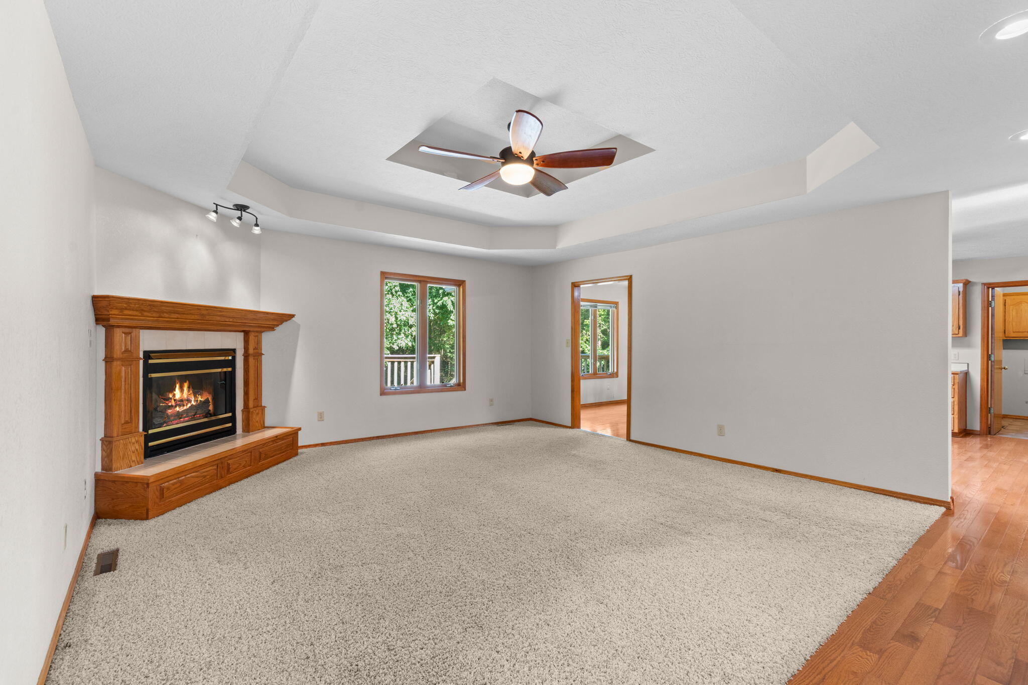 4055 North Pickwick Avenue Property Photo 5