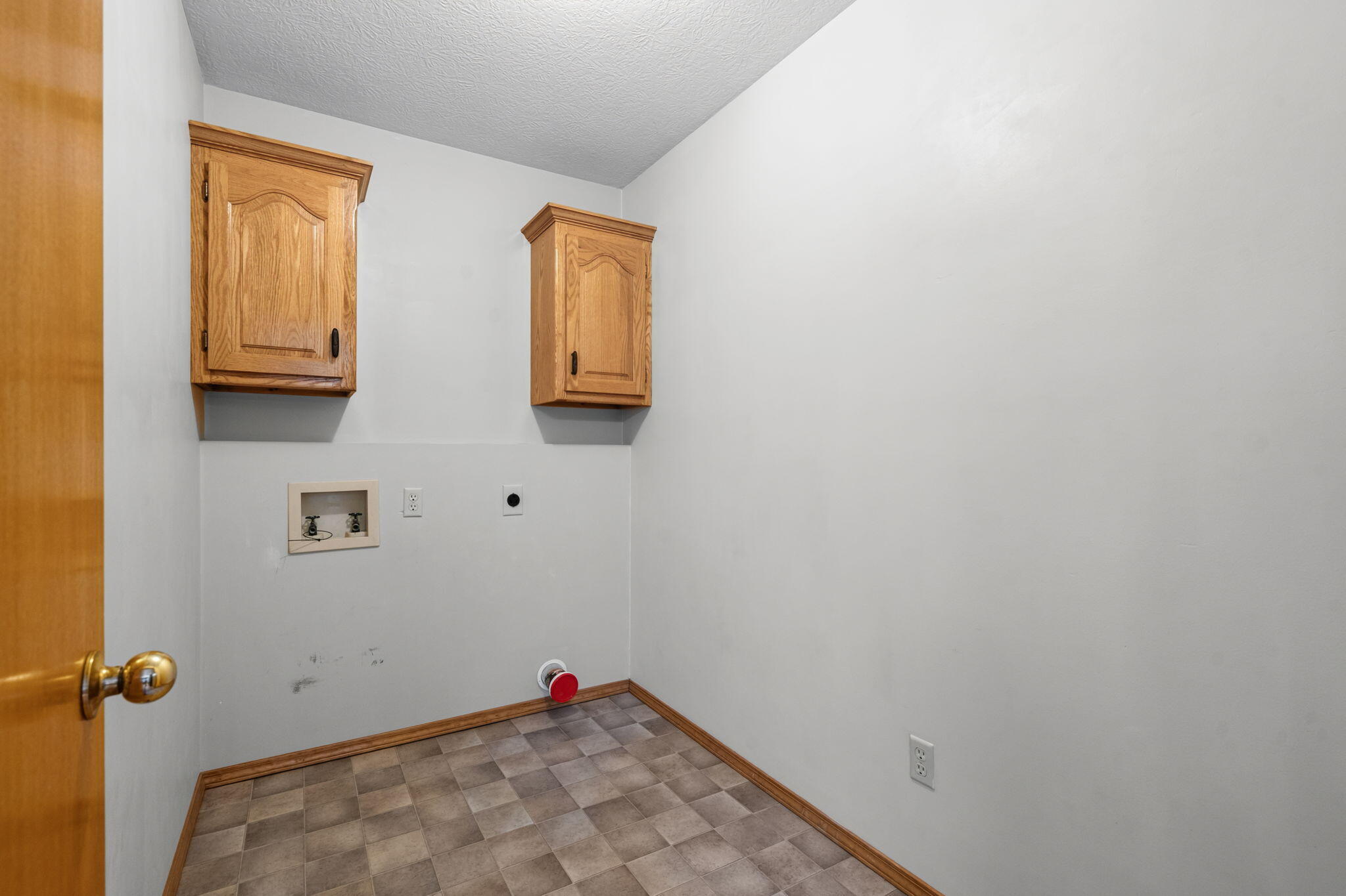4055 North Pickwick Avenue Property Photo 11