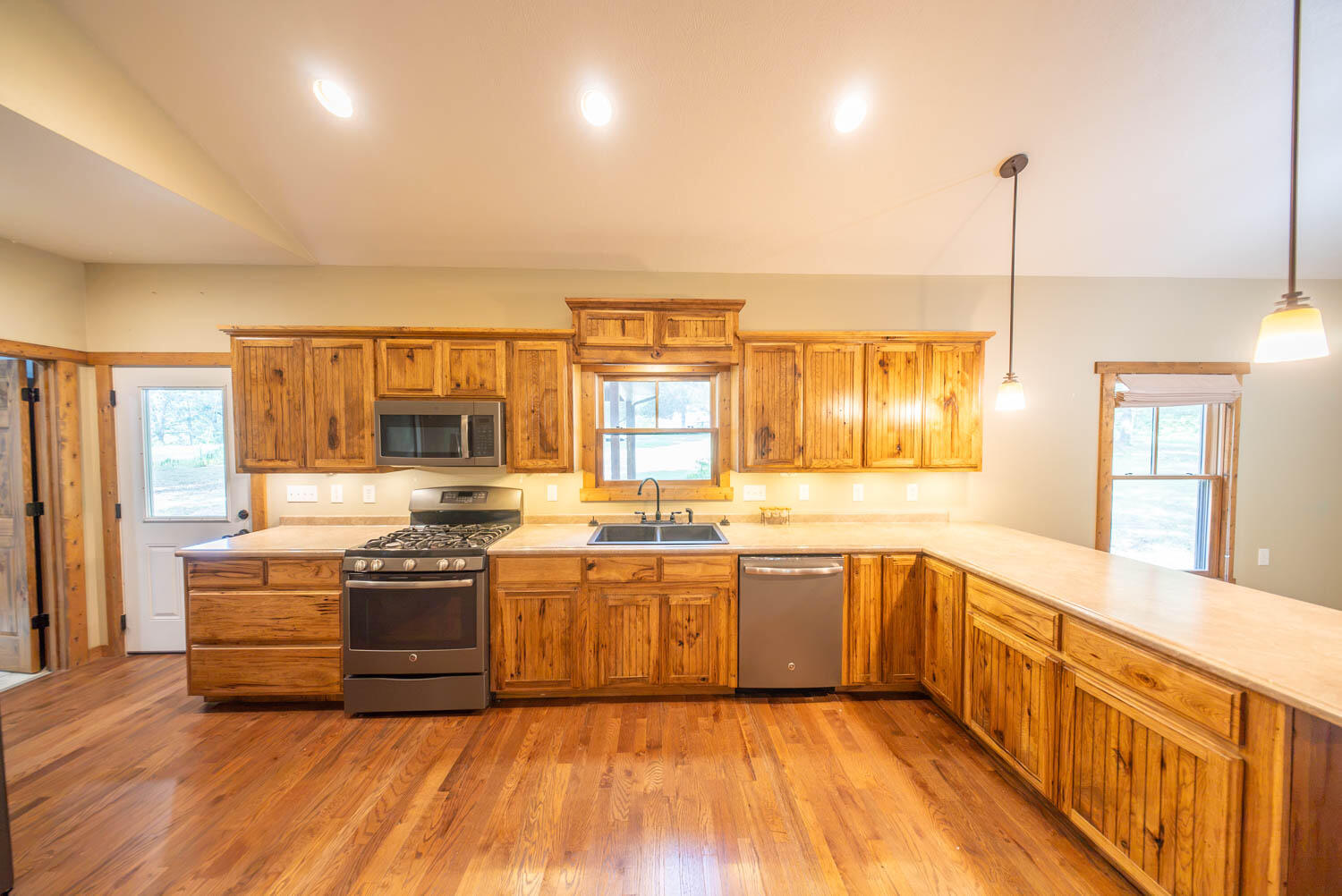 84 County Road 385 Property Photo 4