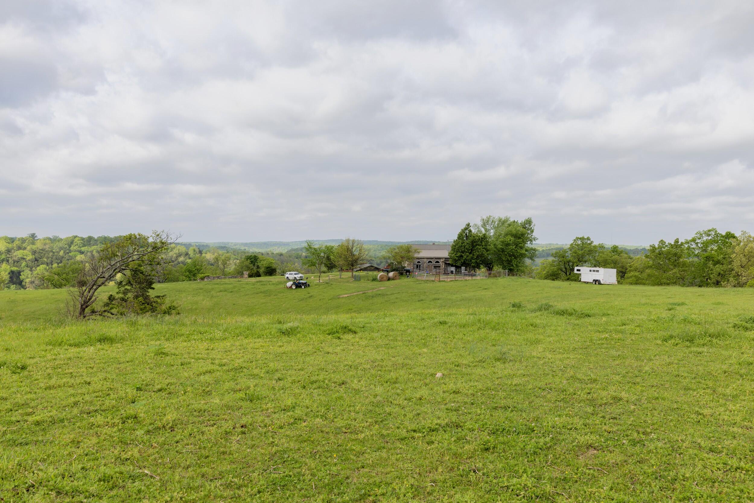 15309 East State Highway 90 Property Photo 8