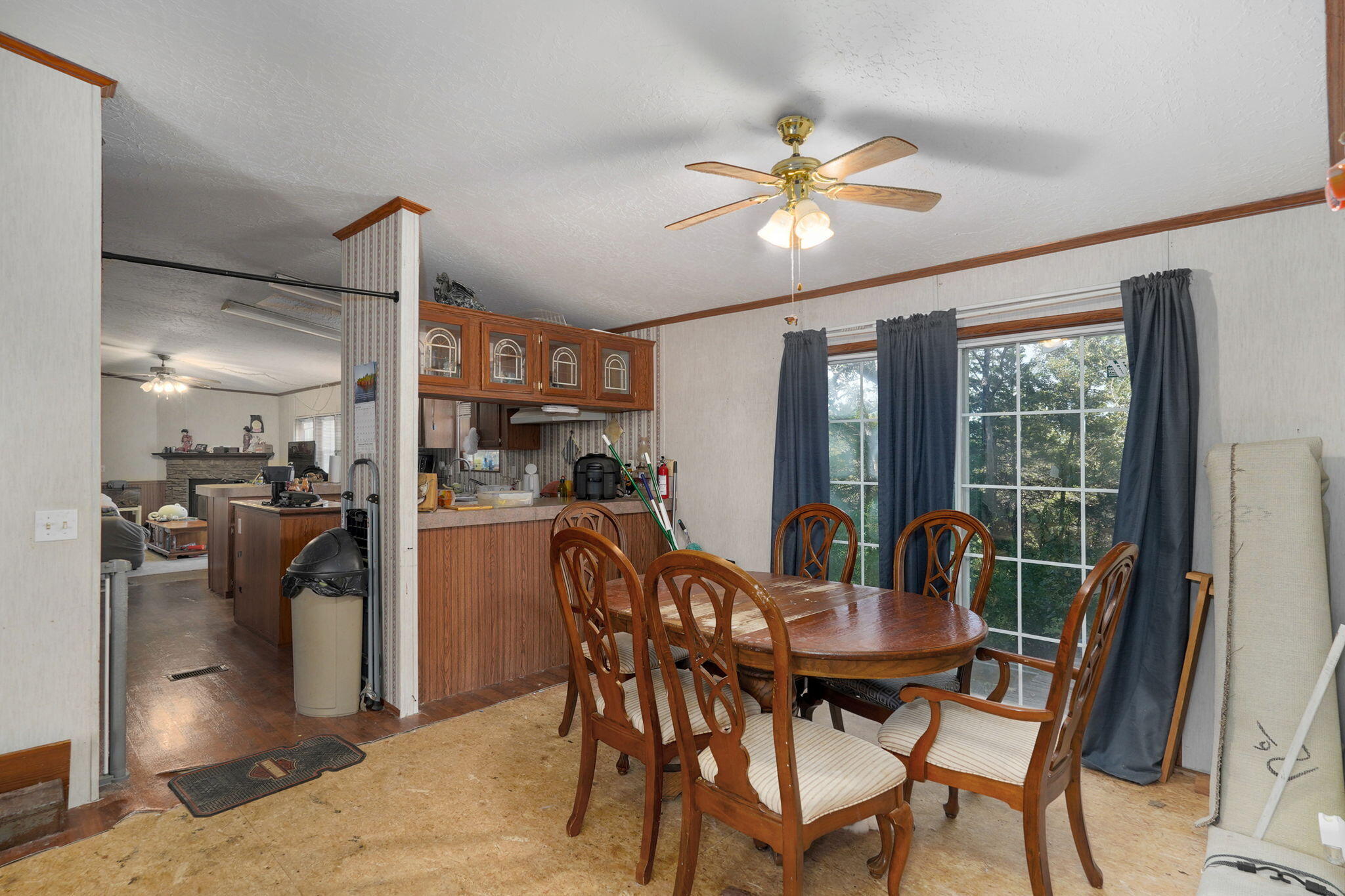 17782 East State Highway 76 Property Photo 3