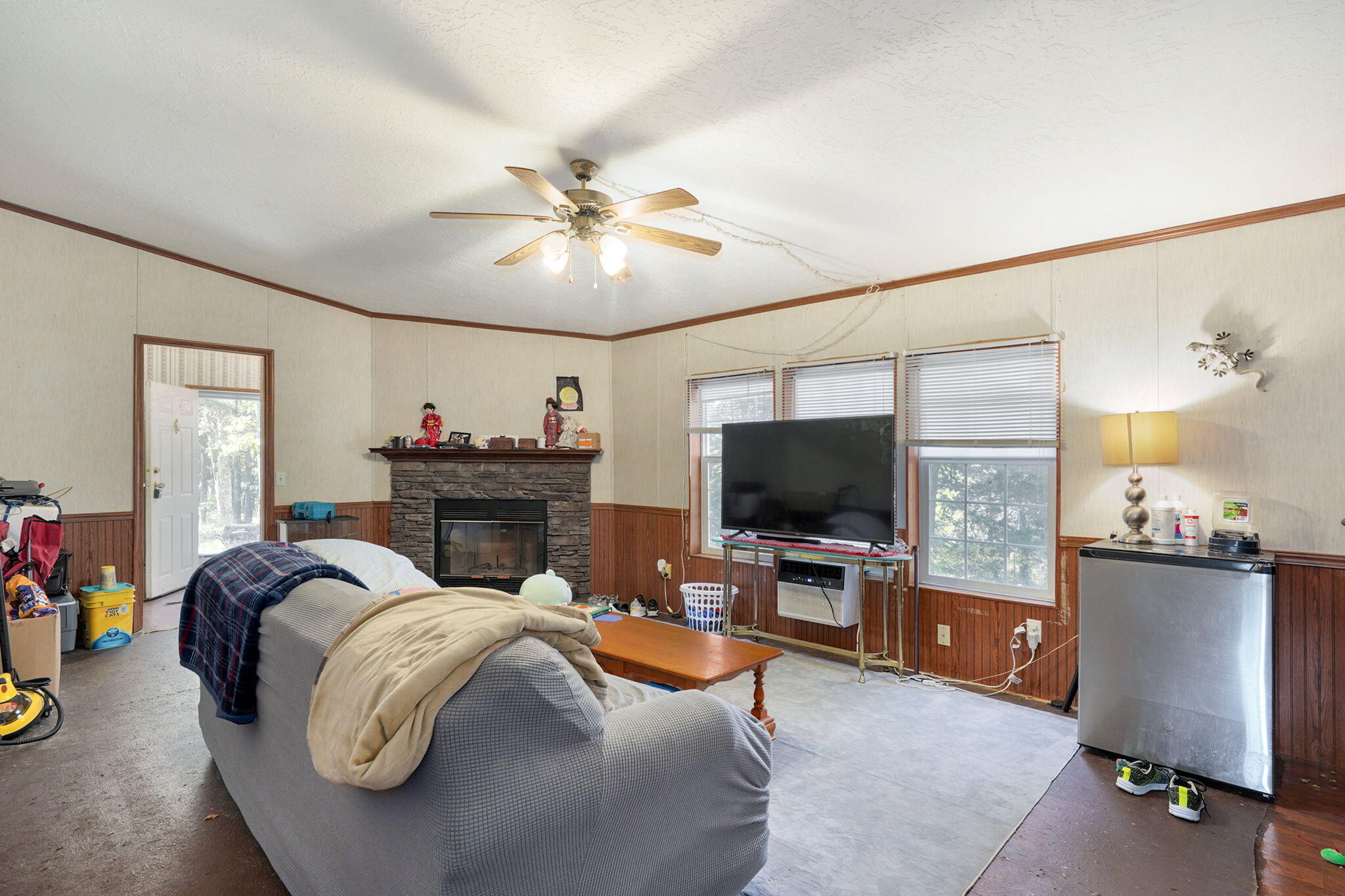 17782 East State Highway 76 Property Photo 7