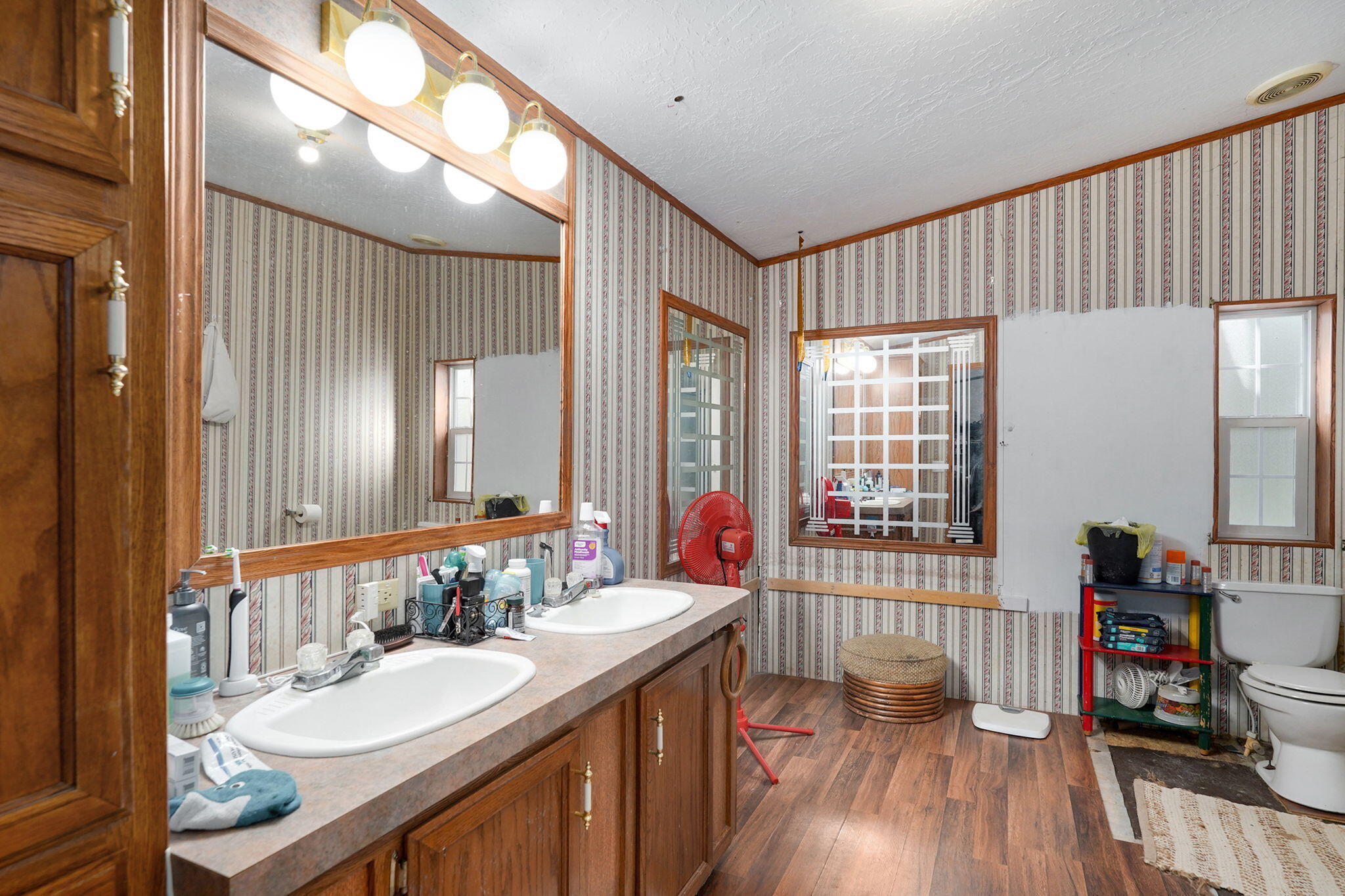17782 East State Highway 76 Property Photo 10