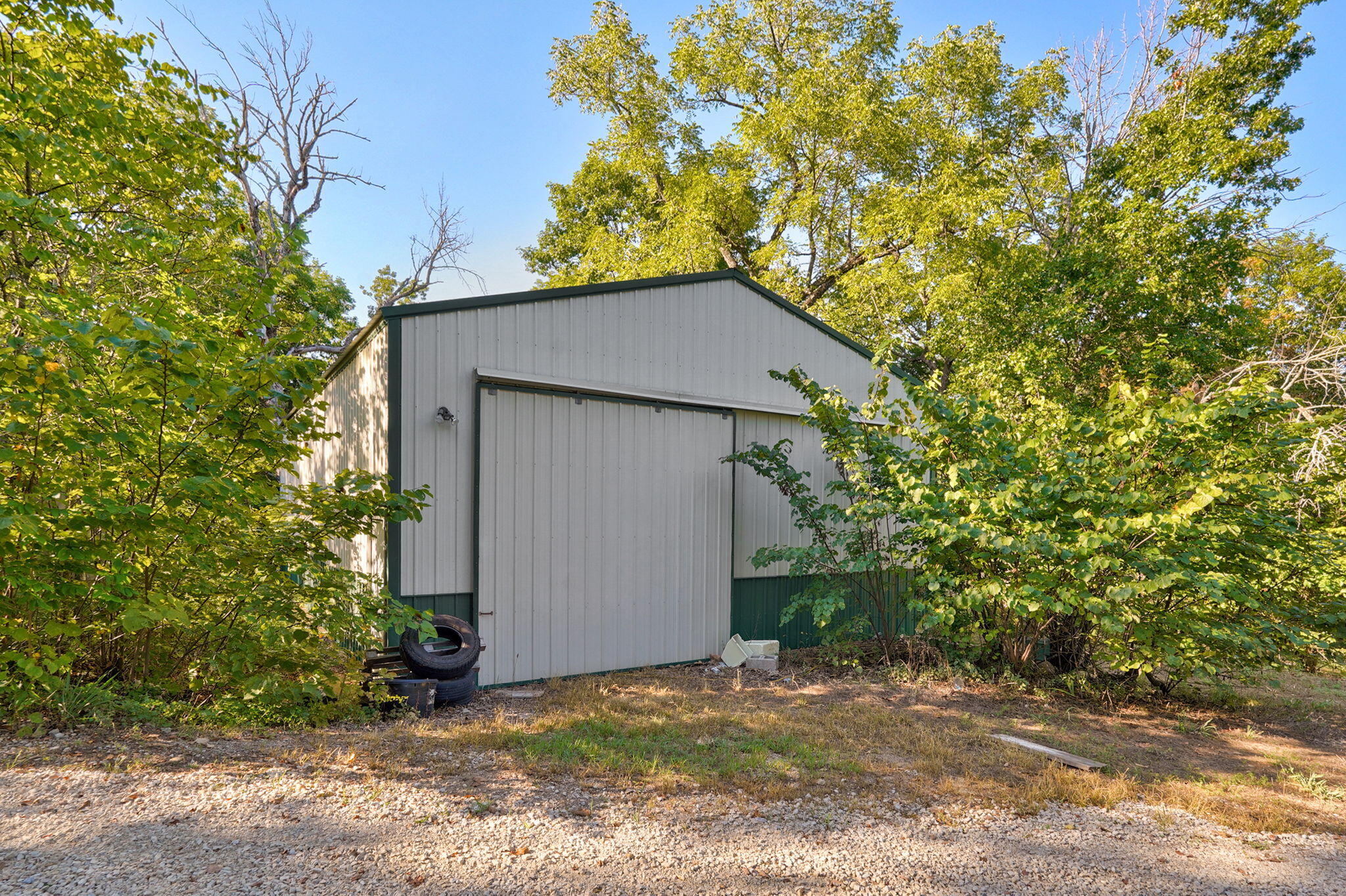 17782 East State Highway 76 Property Photo 14