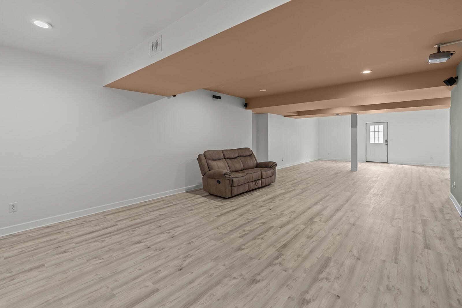 4301 Wisconsin Avenue Property Photo 21