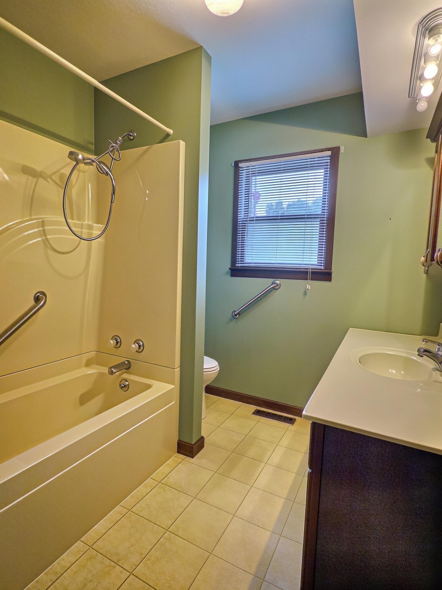 403 Luin Street Property Photo 21