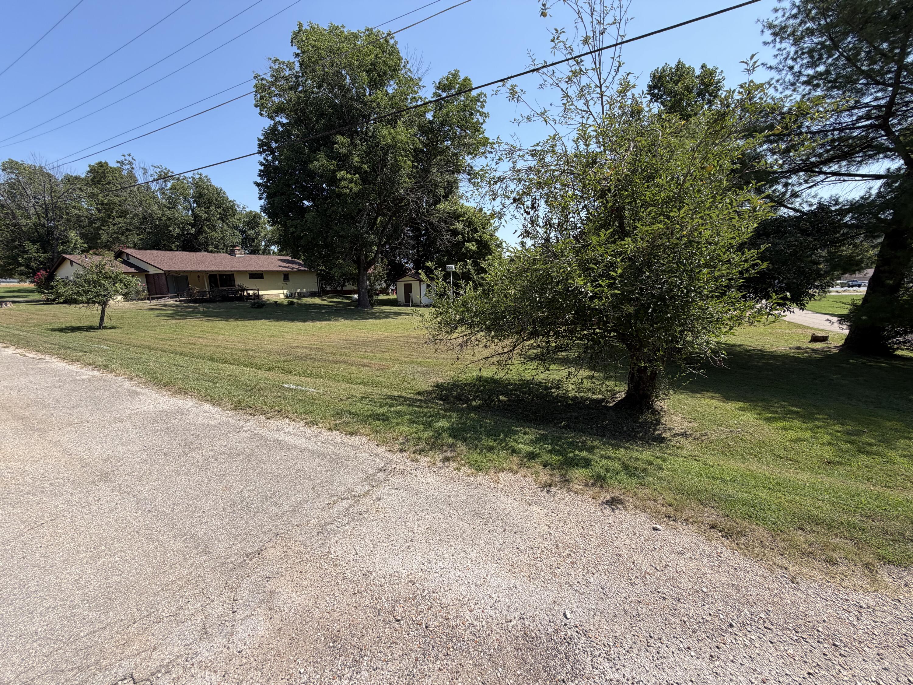 403 Luin Street Property Photo 33