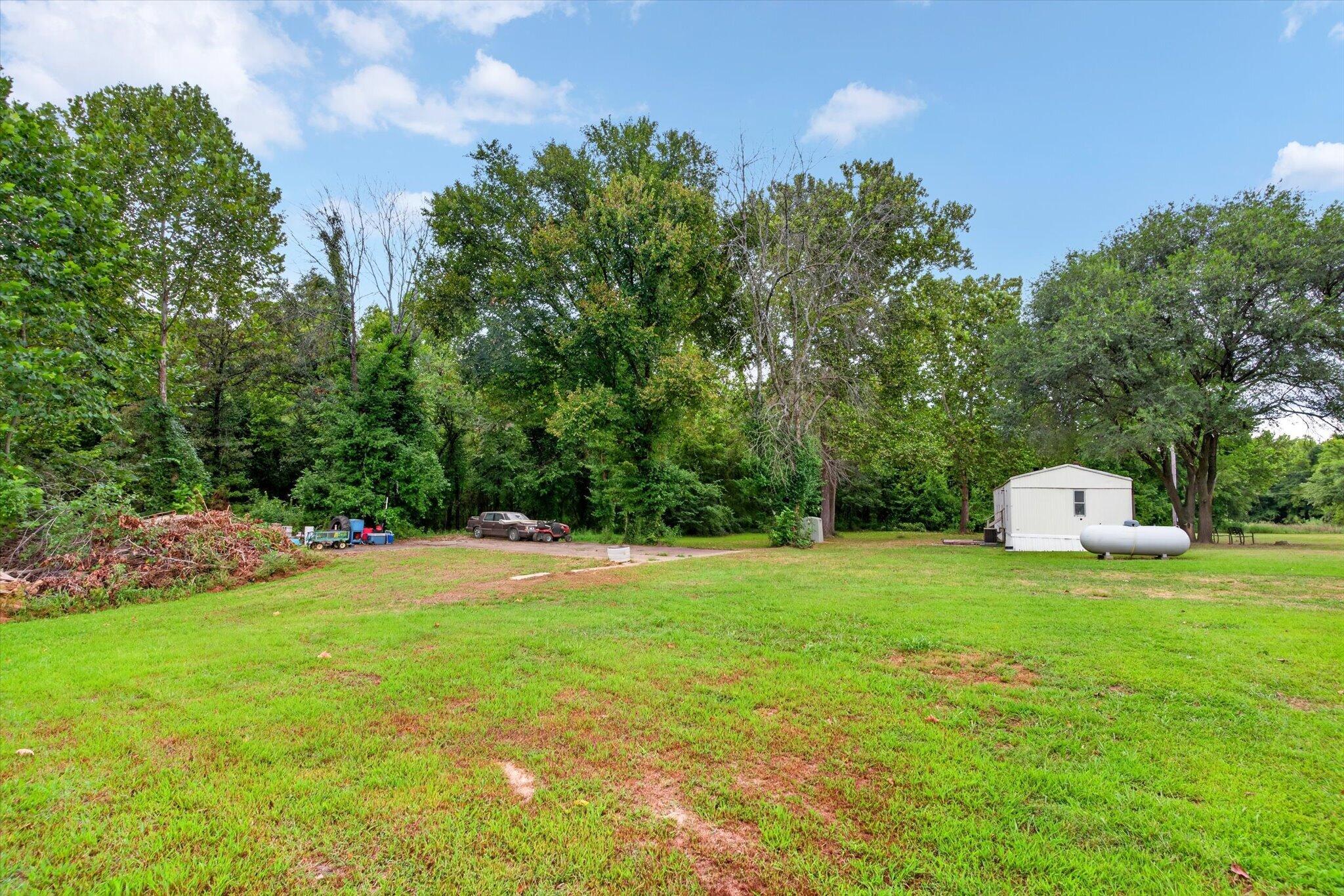 2561 Southeast Old Highway 13 Property Photo 18