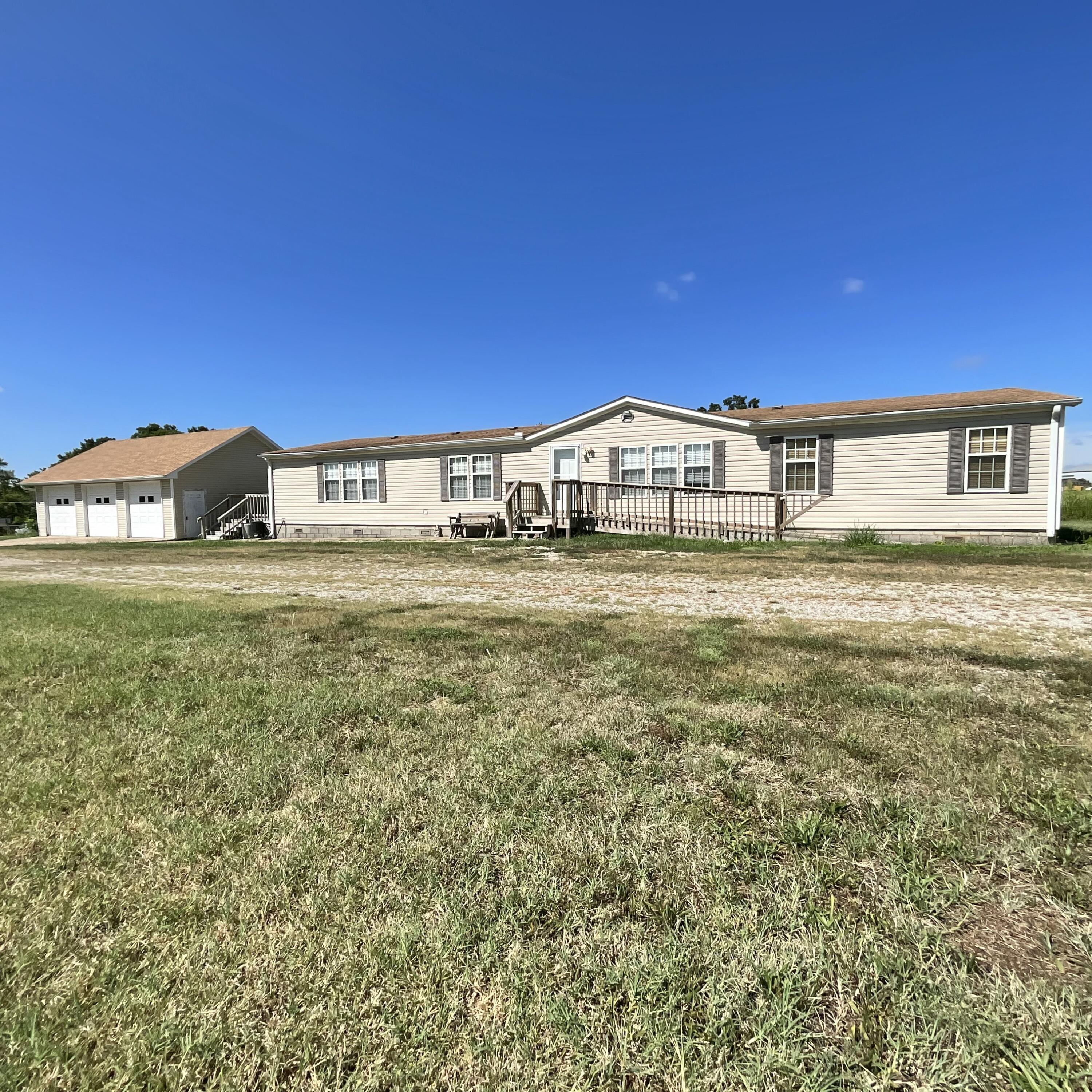 10135 County Road 8010 Property Photo 1