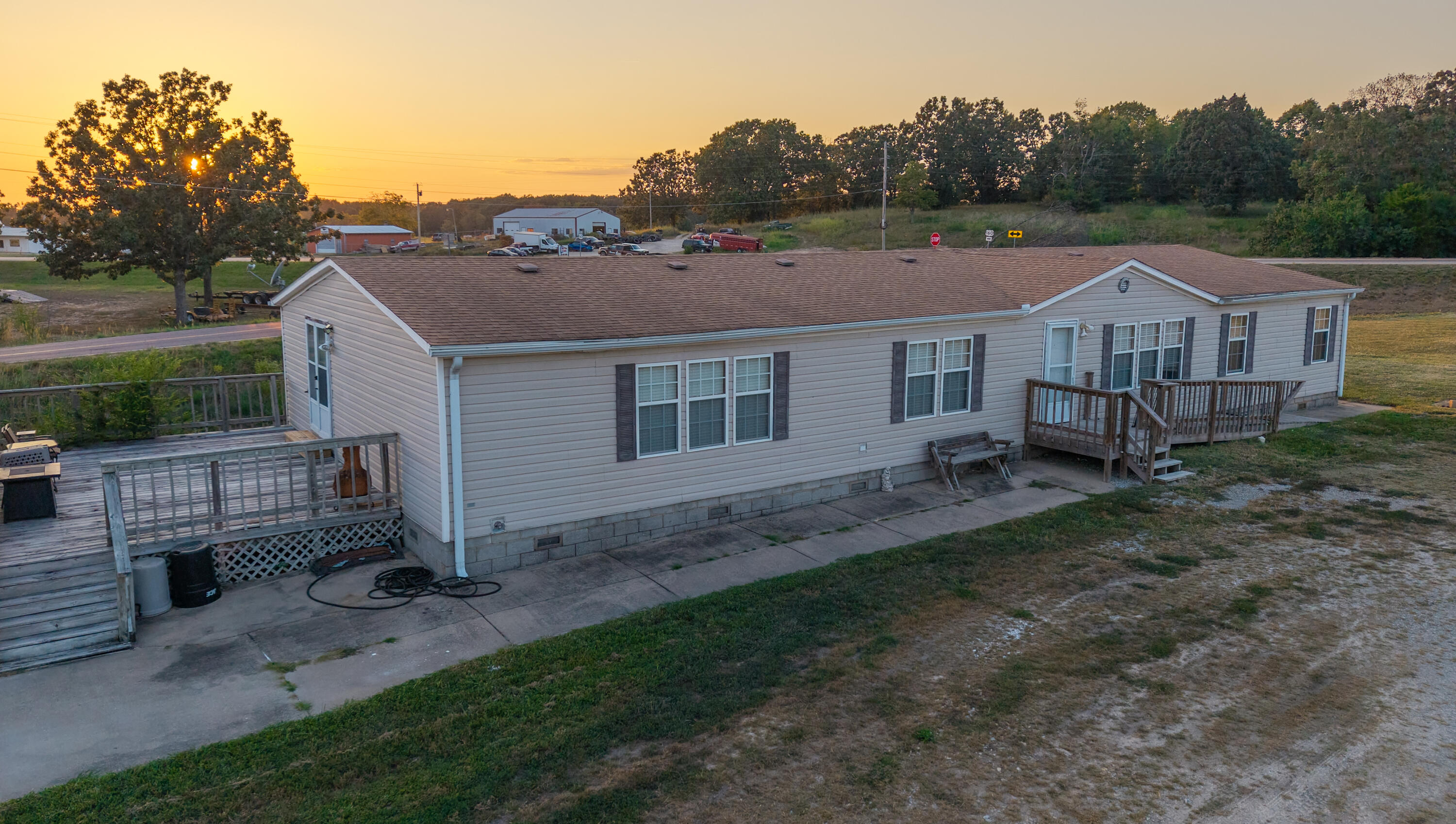10135 County Road 8010 Property Photo 10