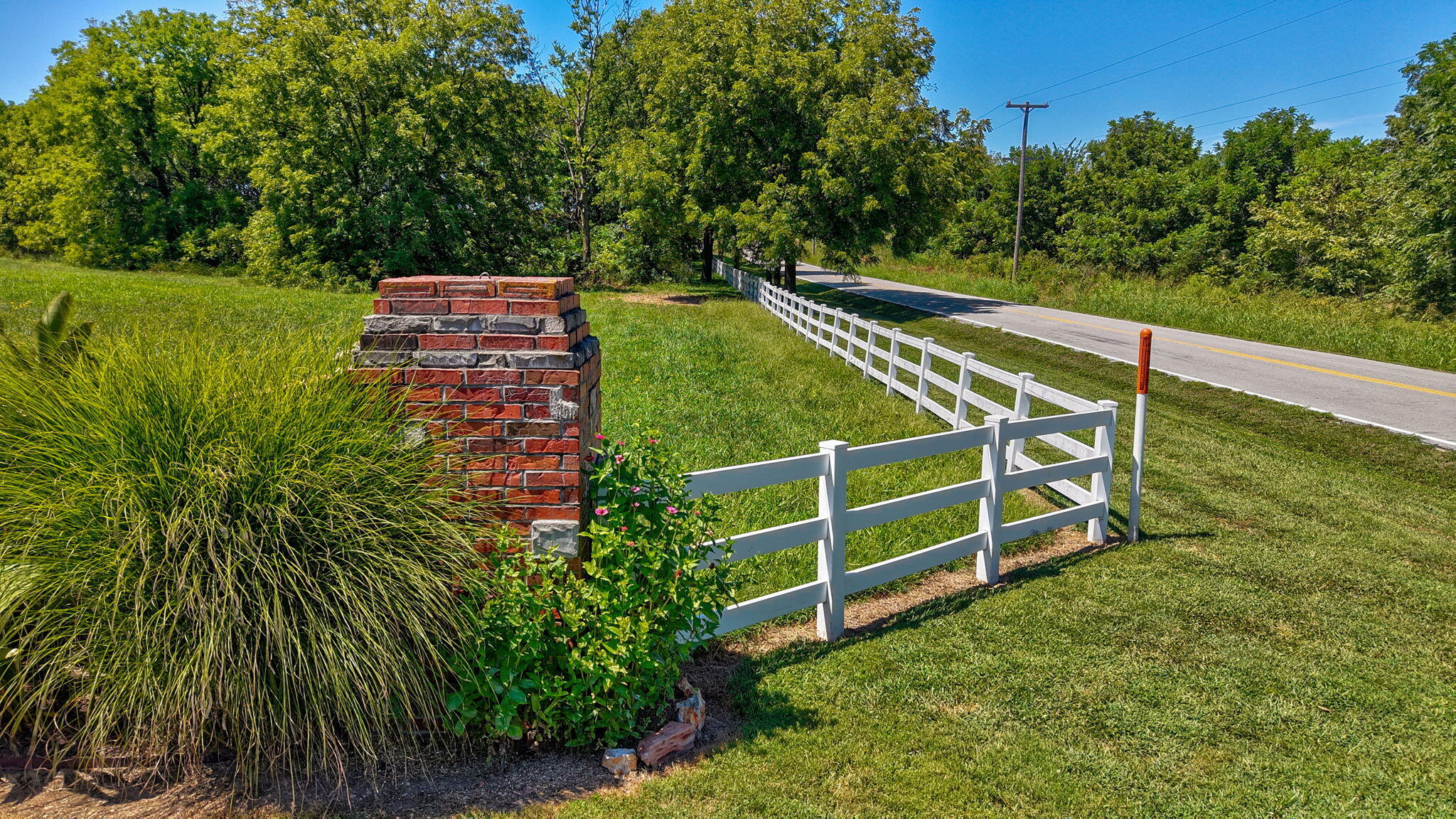 11900 West Farm Road 144 Property Photo 14