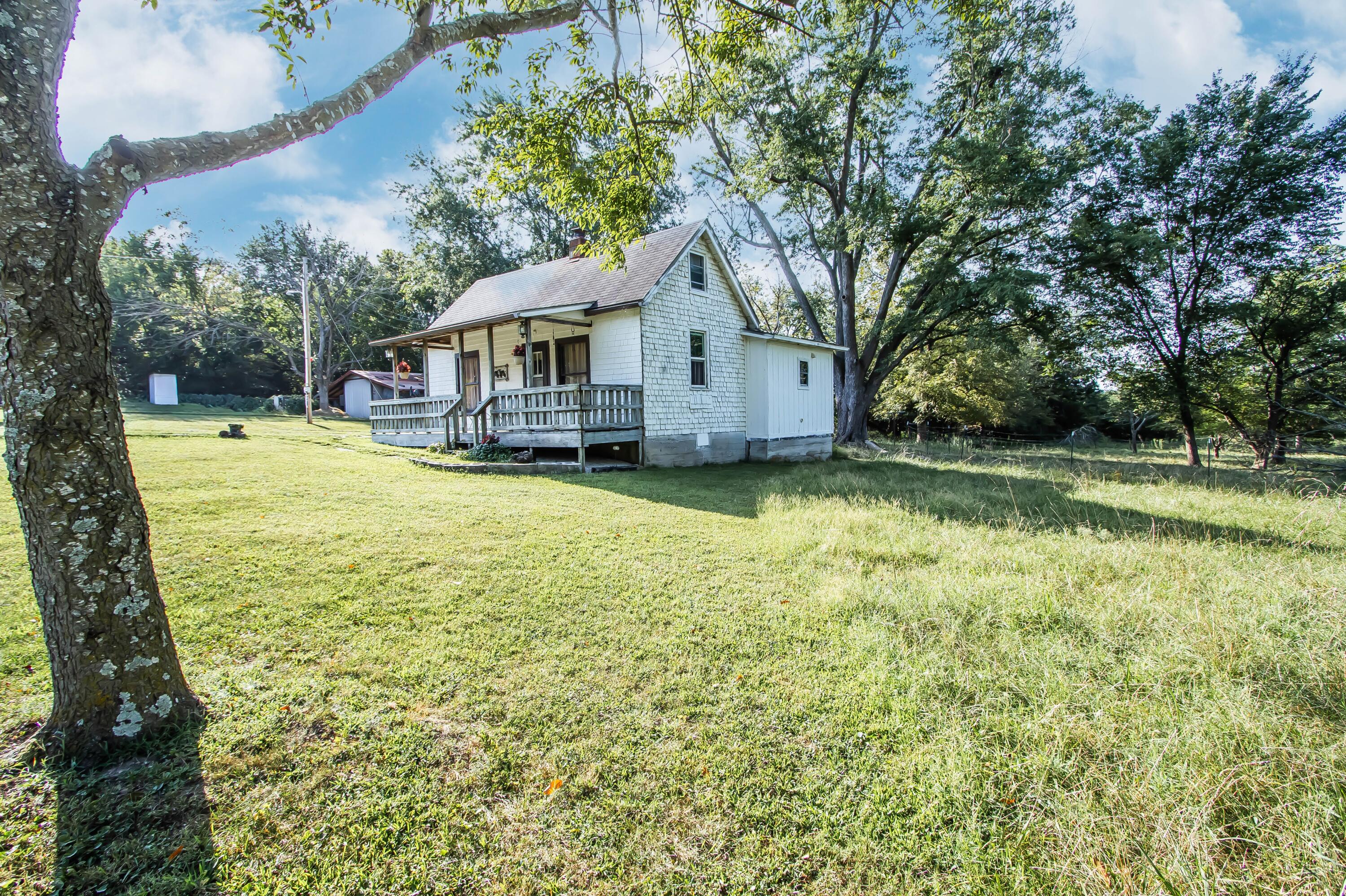 75 Chadwick Road Property Photo 3
