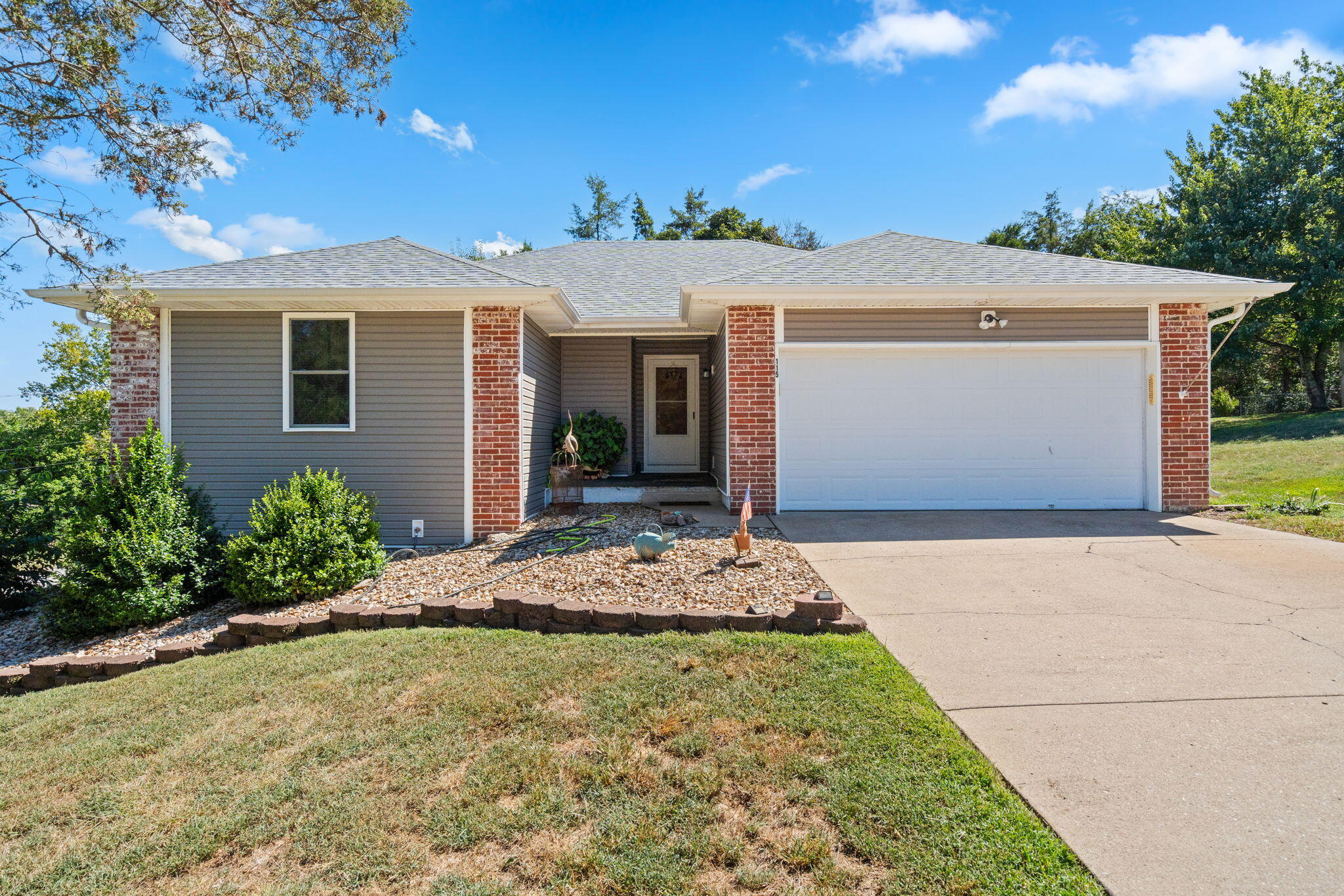 115 Rock Spring Court Property Photo 2