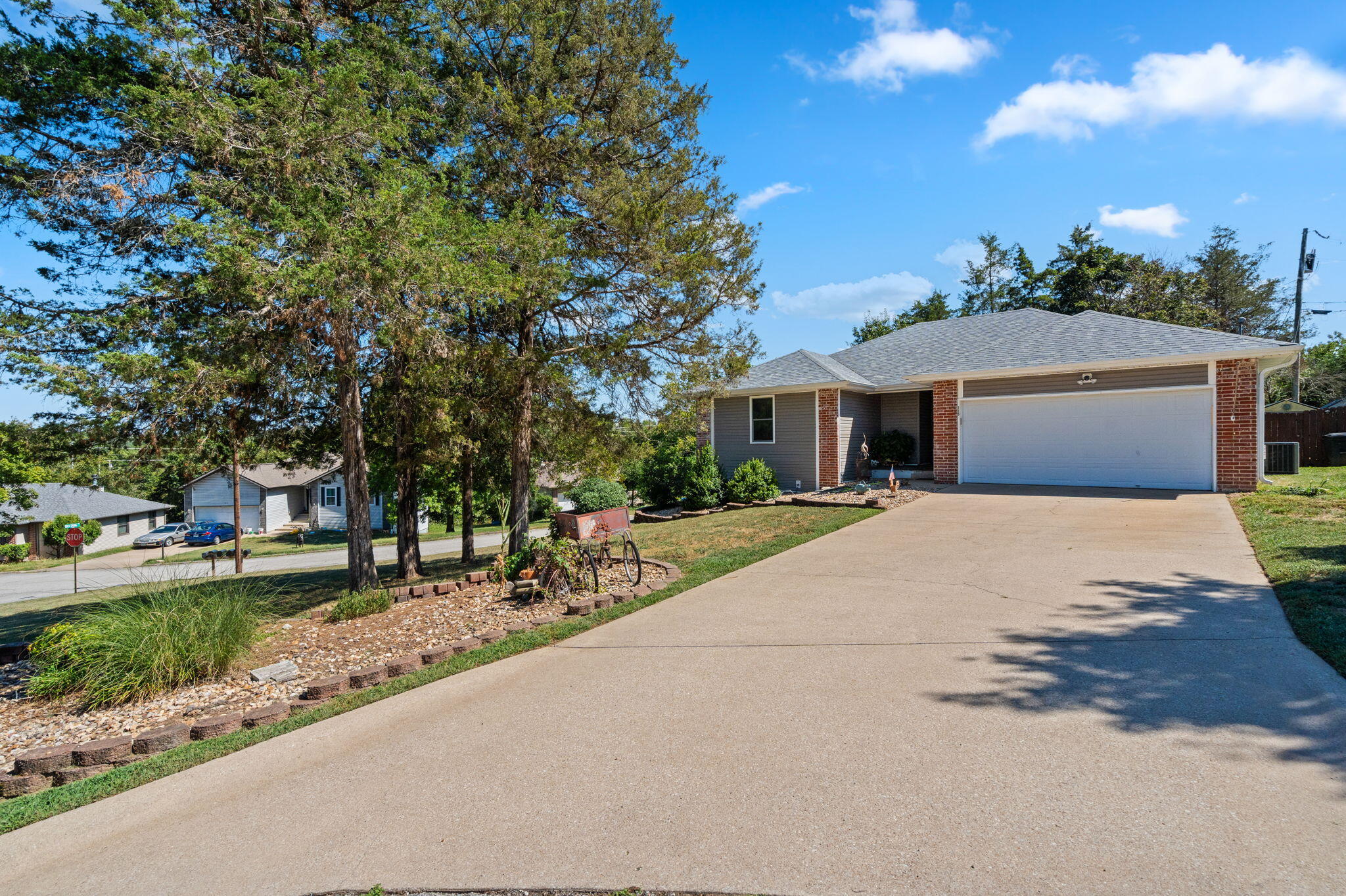115 Rock Spring Court Property Photo 4