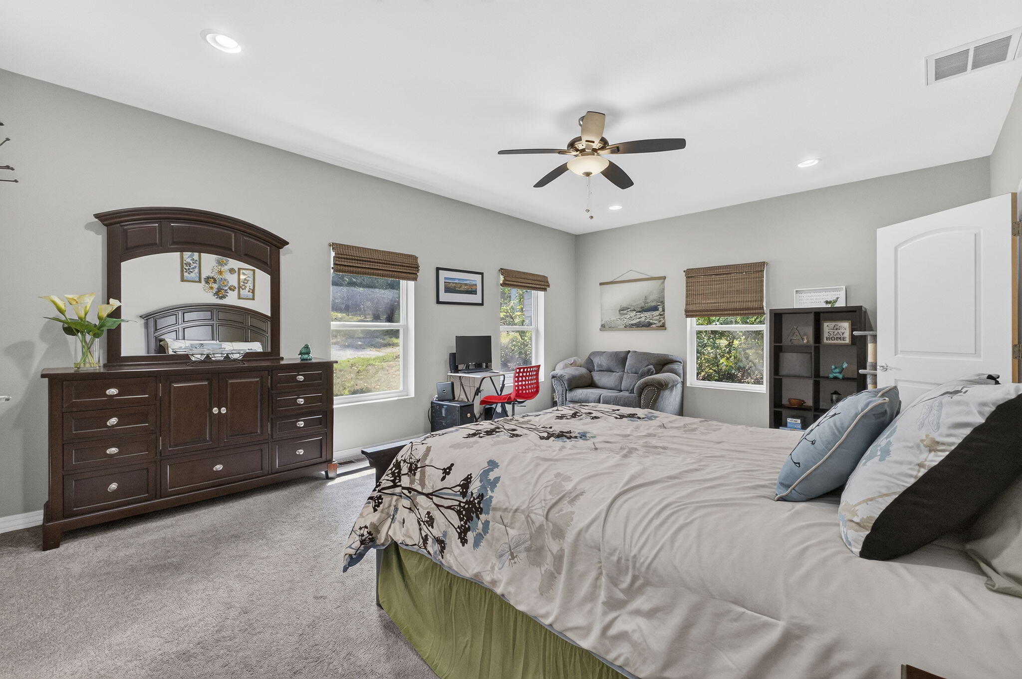 488 Rockhill Drive Property Photo 13