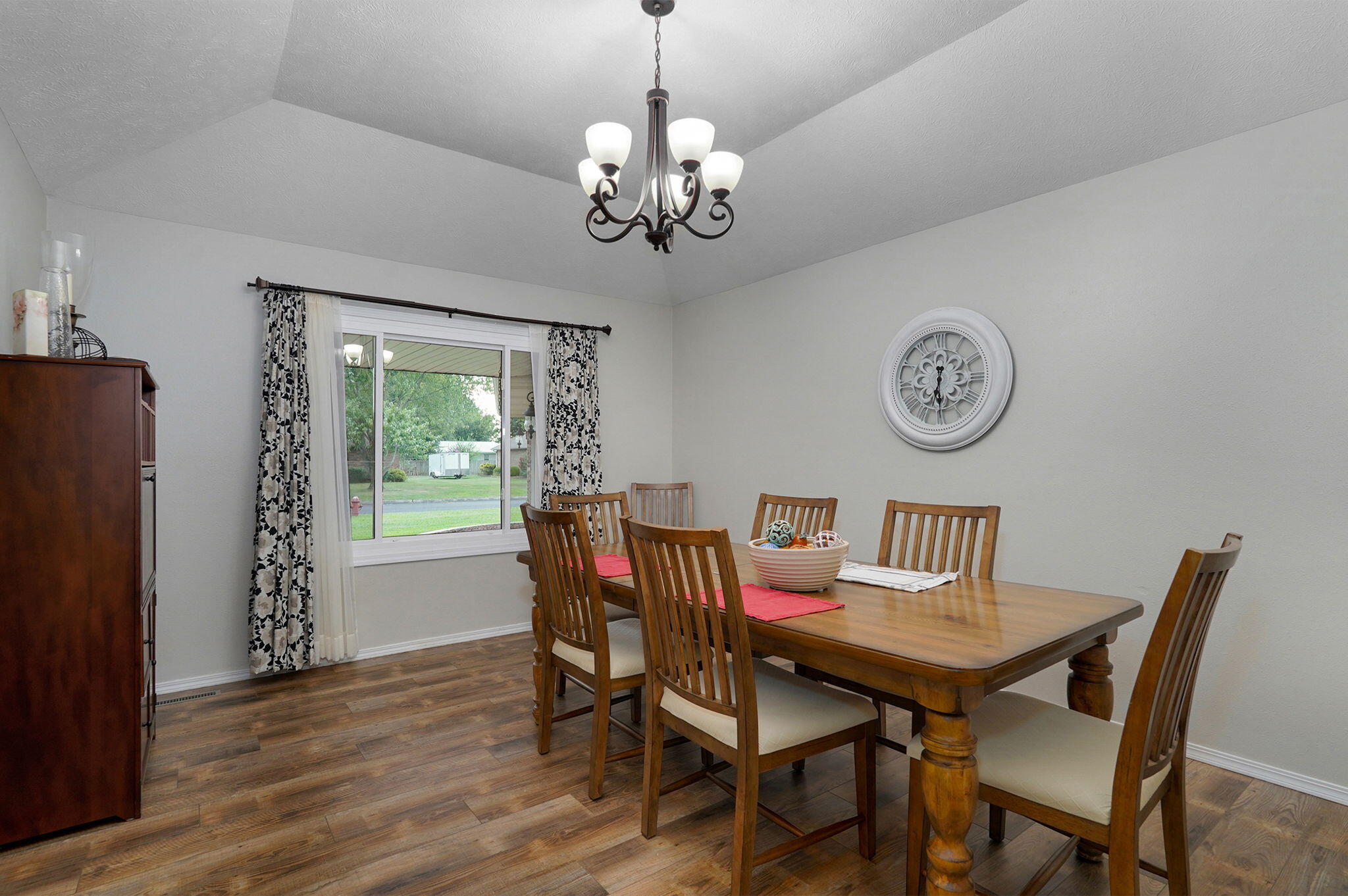 1206 Soleil Circle Property Photo 7