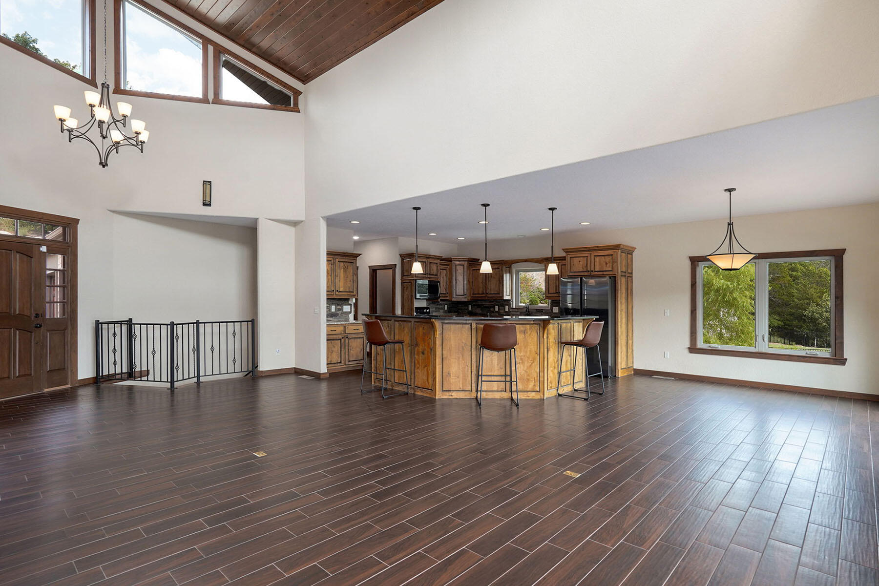 122 Joseph Cove Drive Property Photo 15