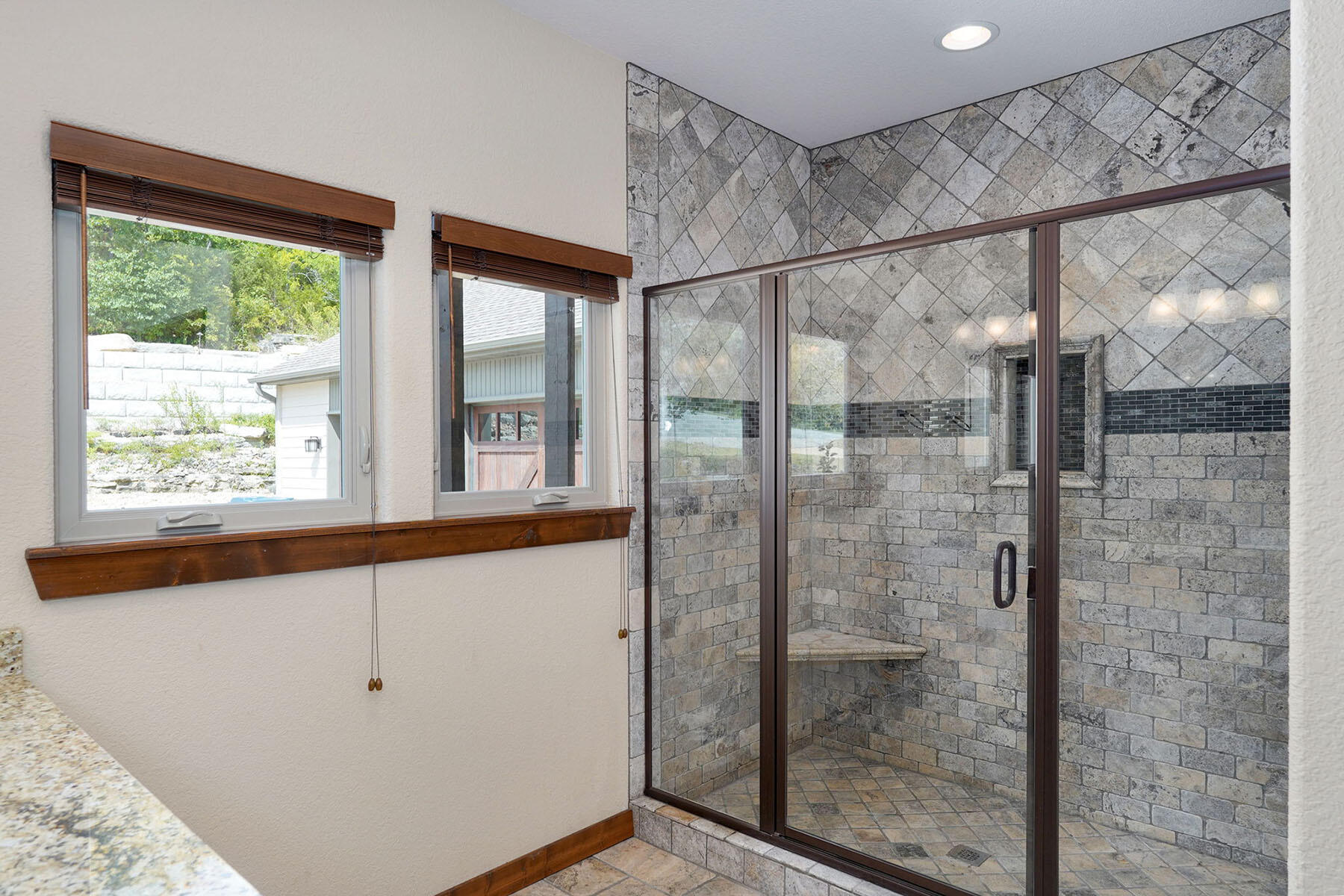 122 Joseph Cove Drive Property Photo 26